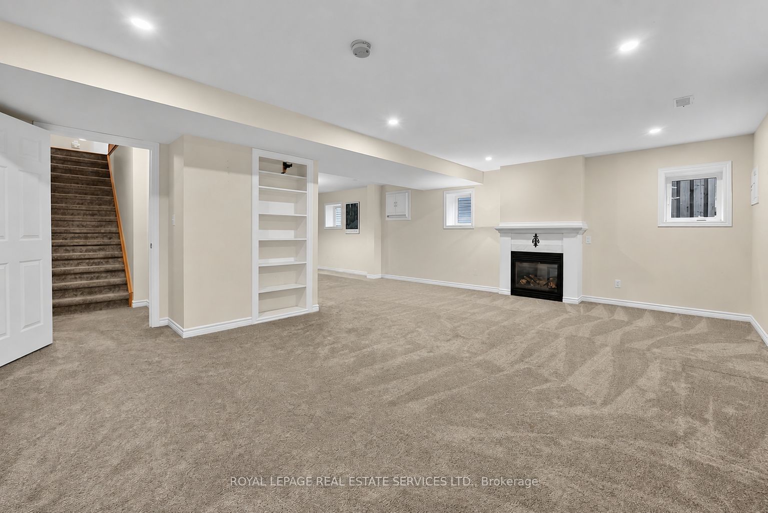 17 Leeward Circle Property Photo 30