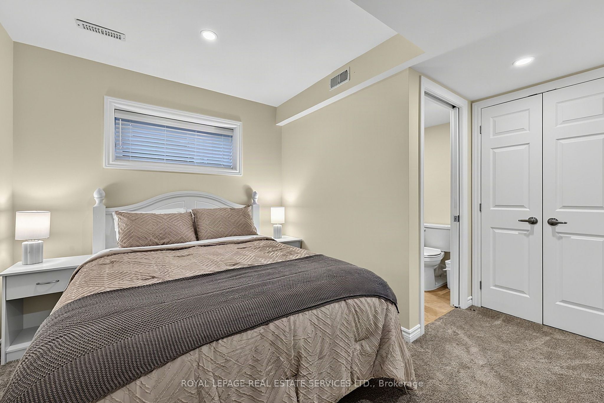 17 Leeward Circle Property Photo 31
