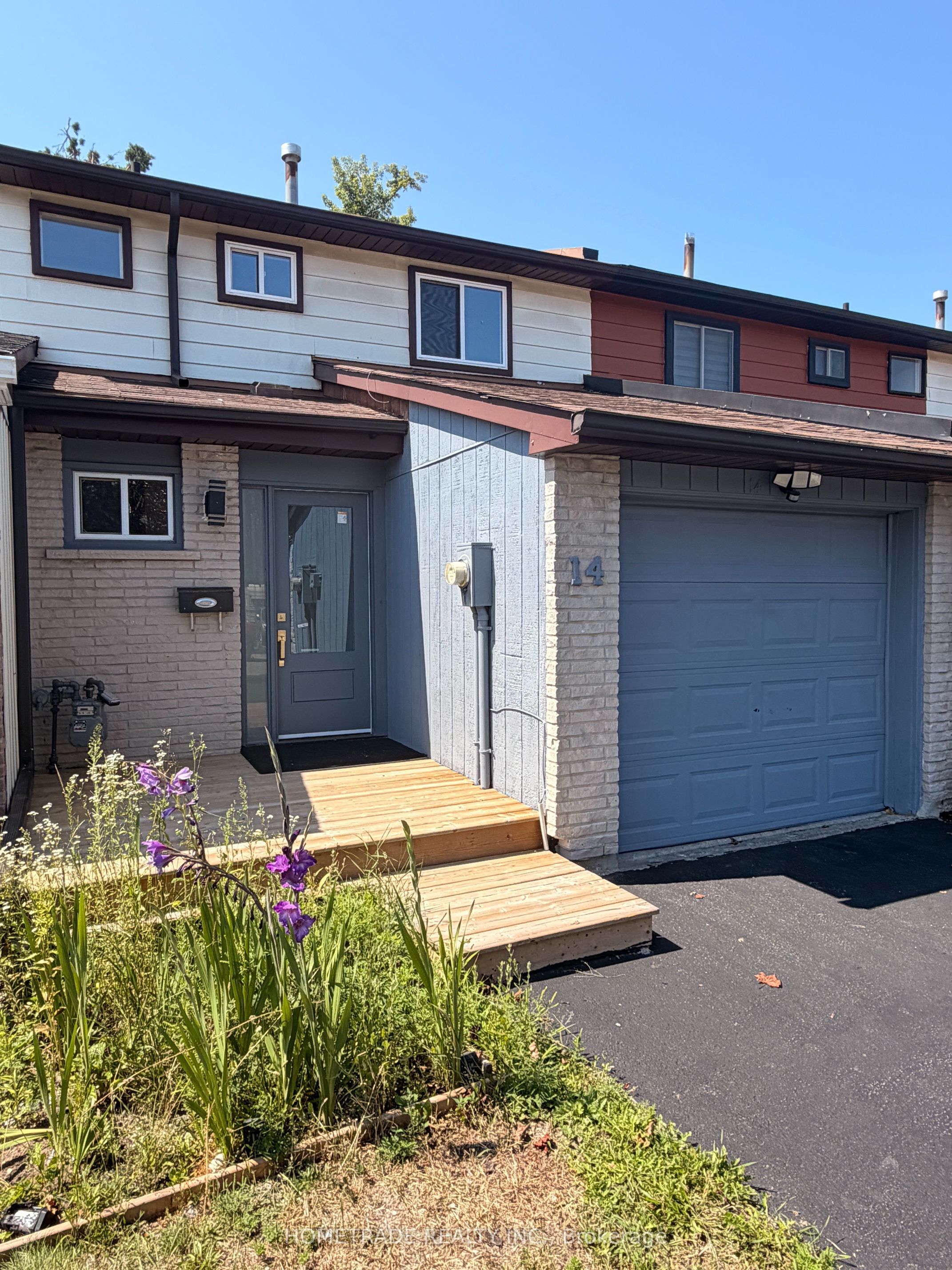14 Chaucer Crescent Property Photo 3