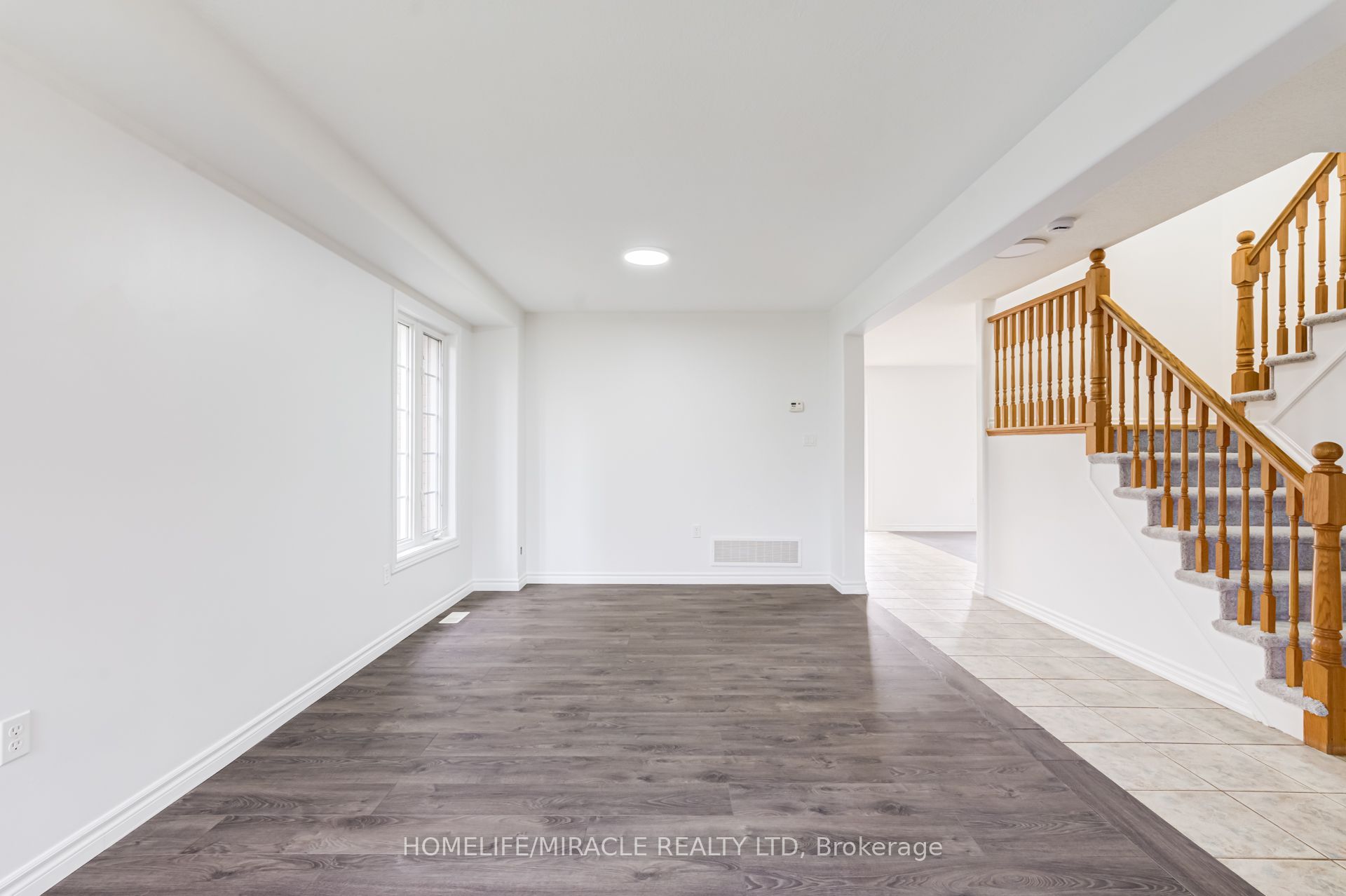 7 Empire Drive Property Photo 6