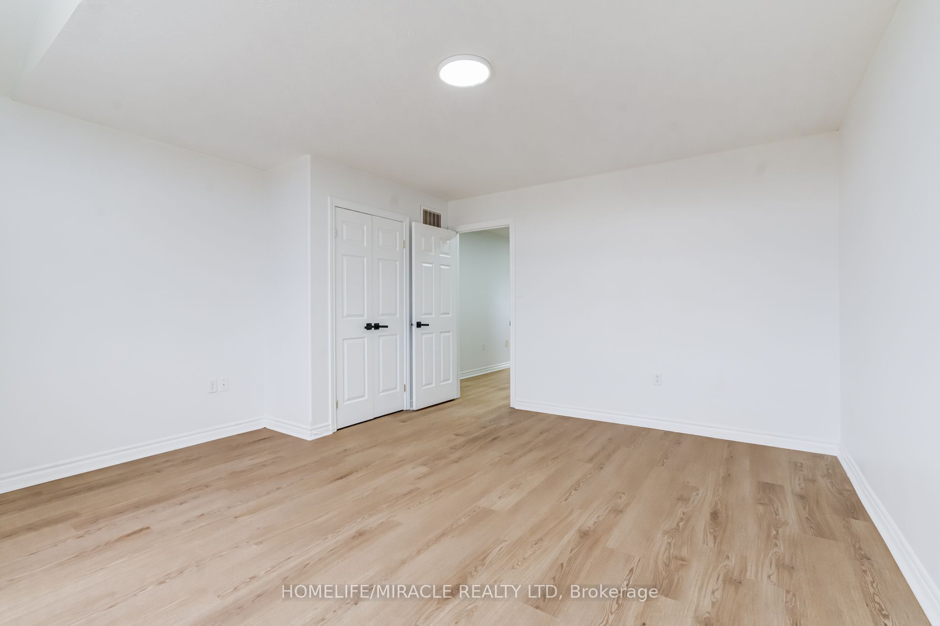 7 Empire Drive Property Photo 18