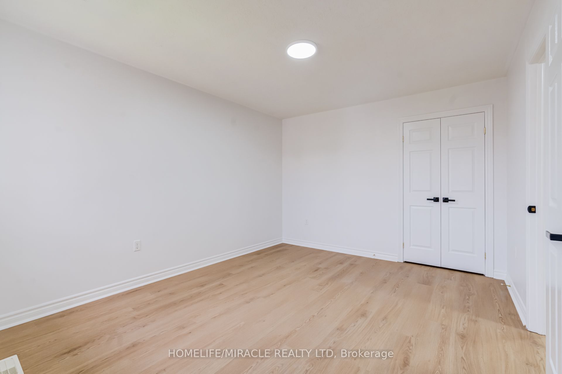 7 Empire Drive Property Photo 21