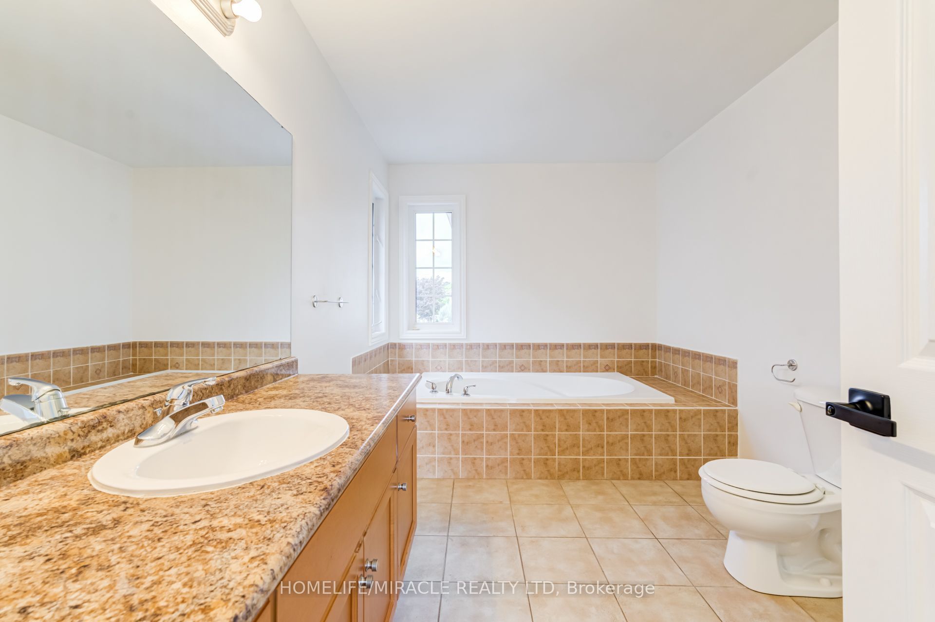 7 Empire Drive Property Photo 24