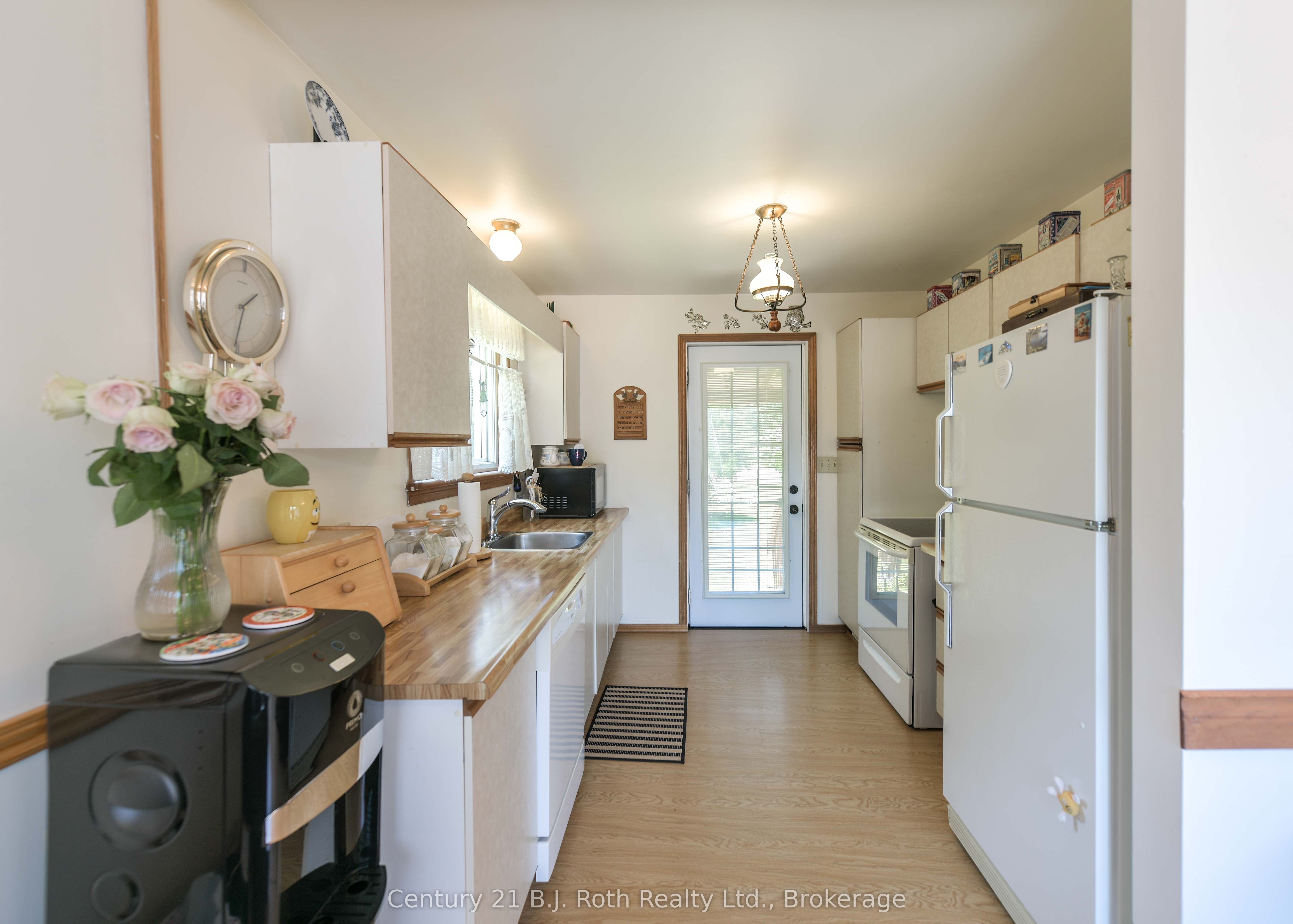 4202 Canal Road Property Photo 11