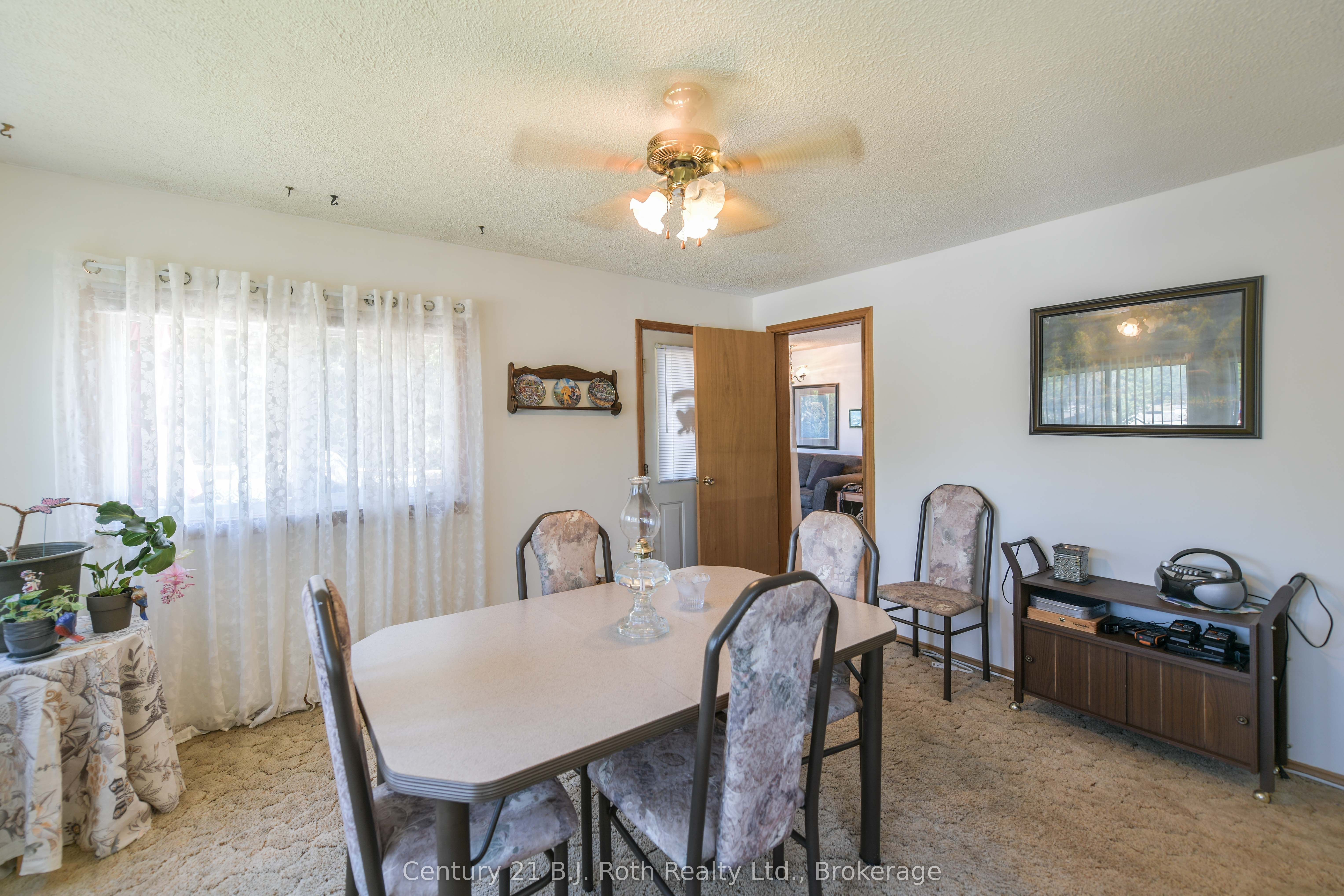 4202 Canal Road Property Photo 14