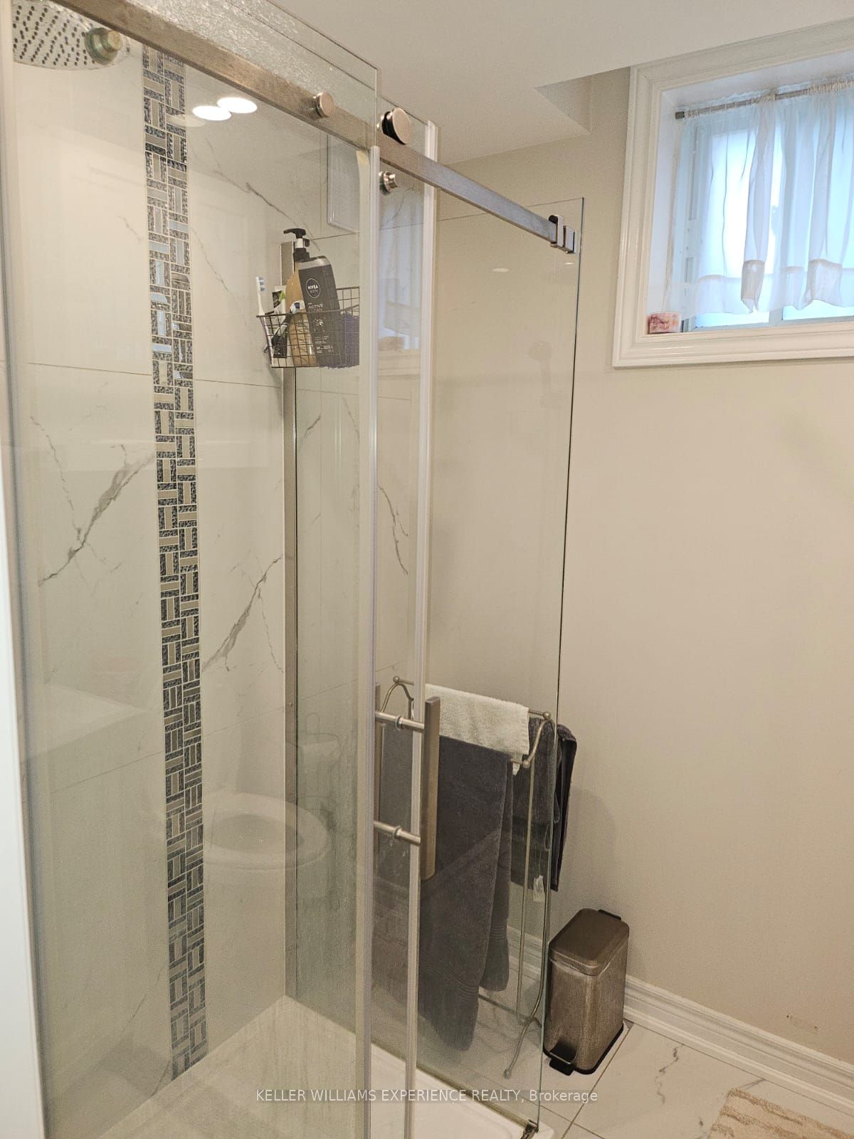 8 Grace Crescent Property Photo 6
