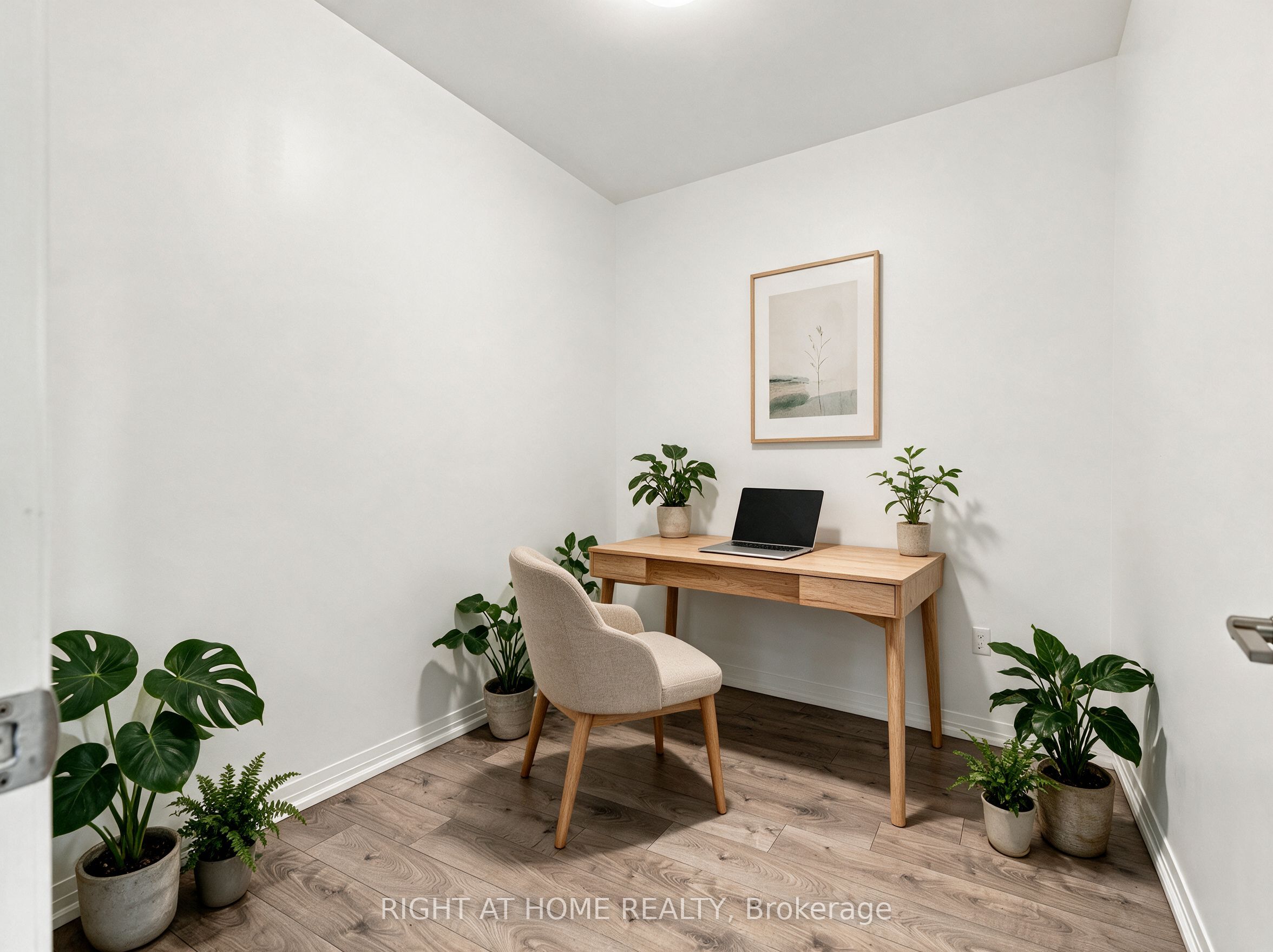 299 Cundles Road E #106 Property Photo 22