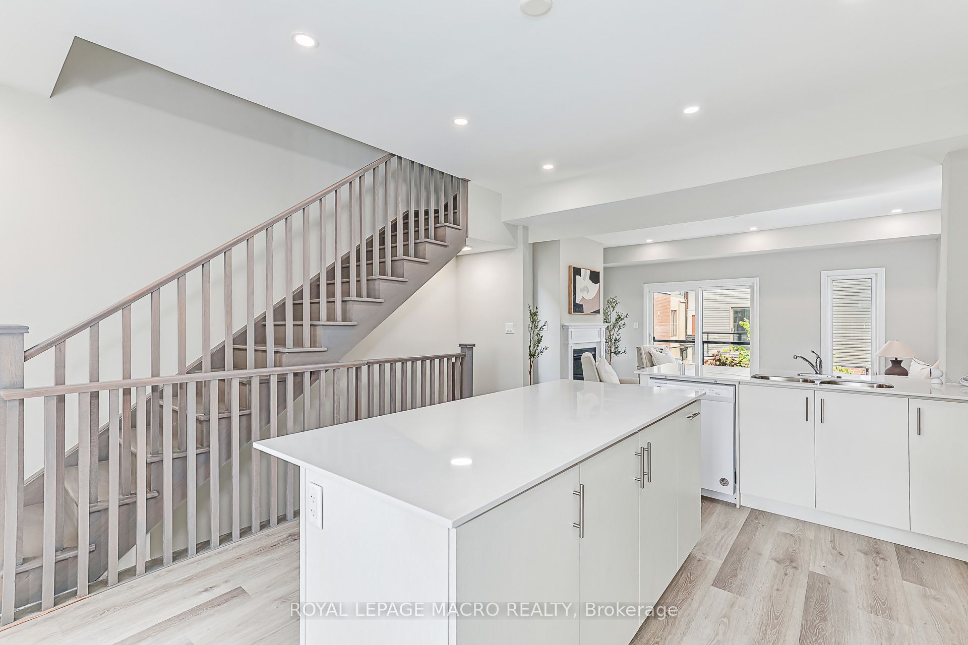 33 Dawson Drive 1 Property Photo 15