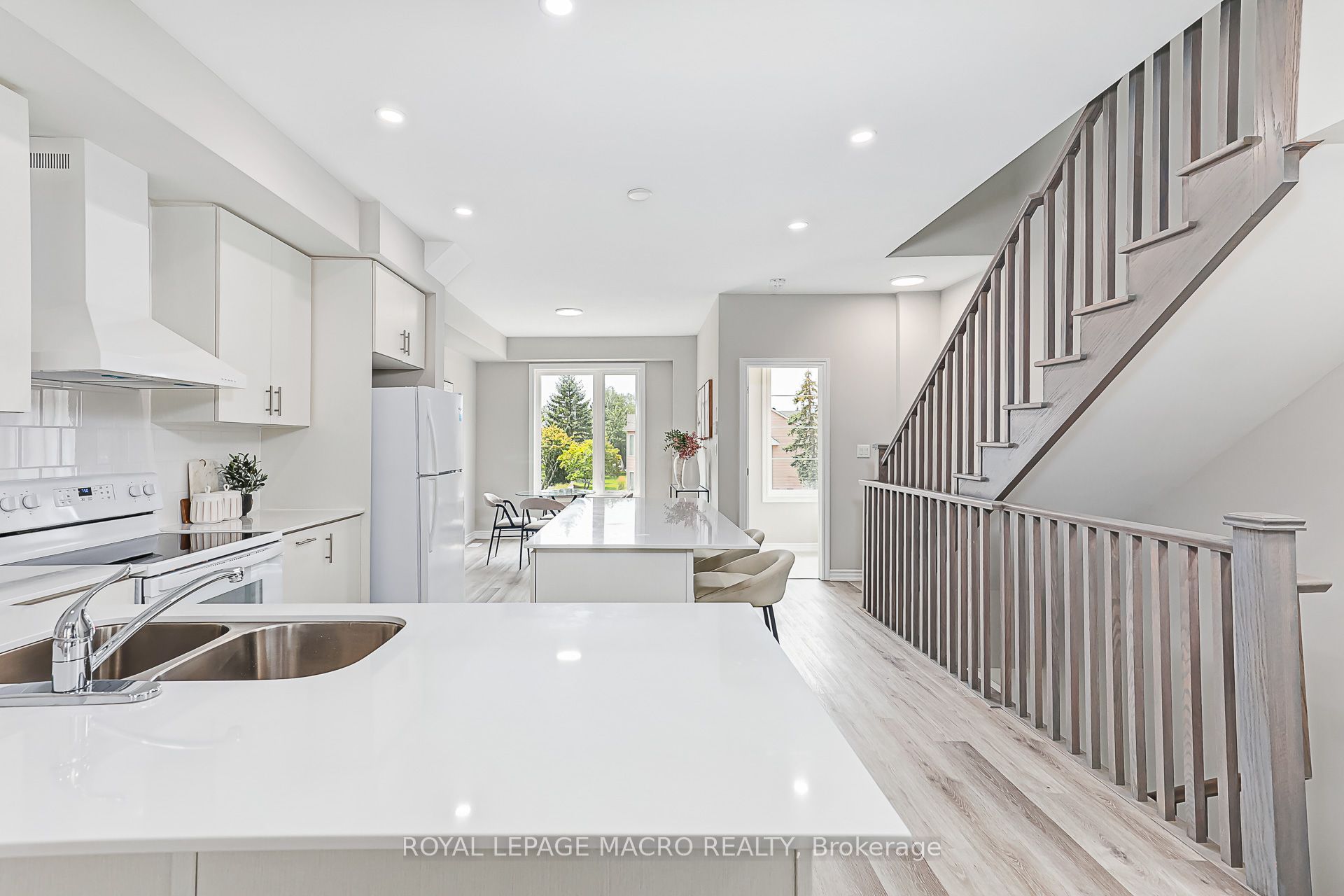 33 Dawson Drive 1 Property Photo 17