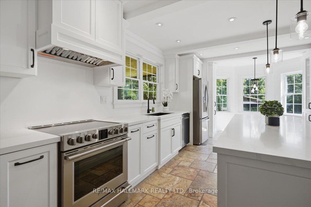 105 Duckworth Street Property Photo 14