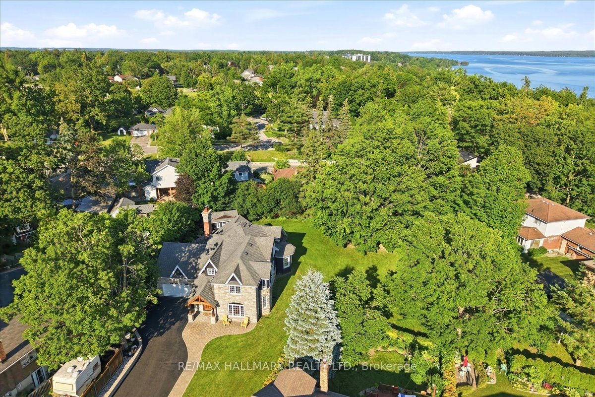 105 Duckworth Street Property Photo 40