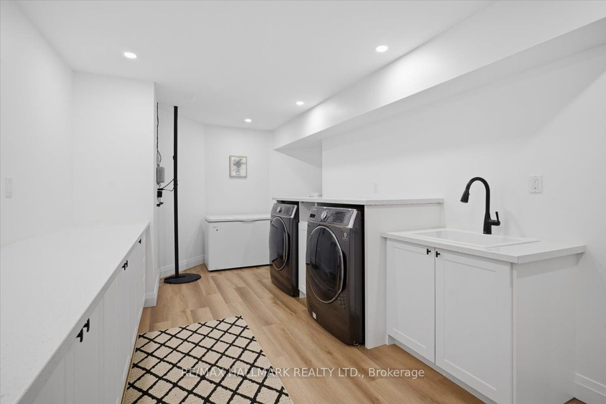 105 Duckworth Street Property Photo 43