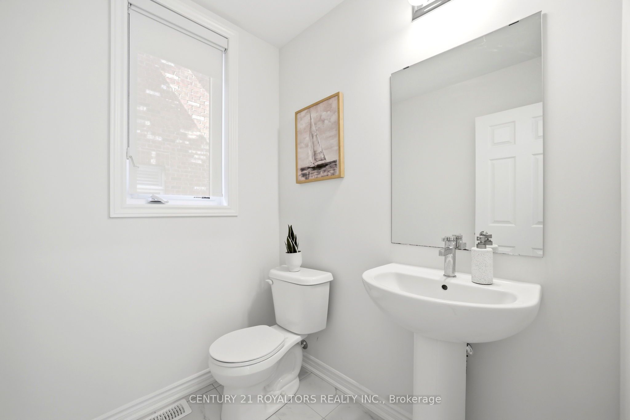 107 Rugman Crescent Property Photo 6