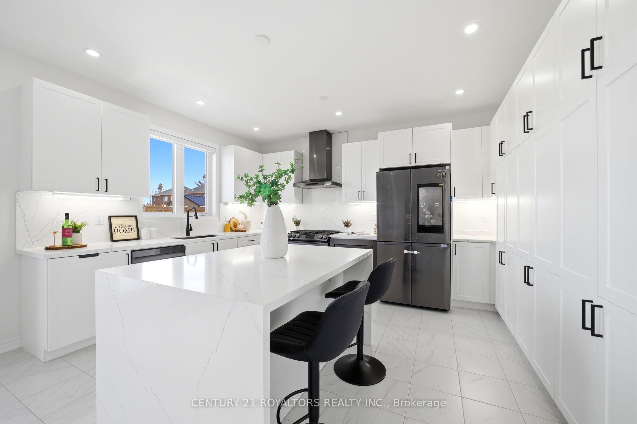 107 Rugman Crescent Property Photo 18