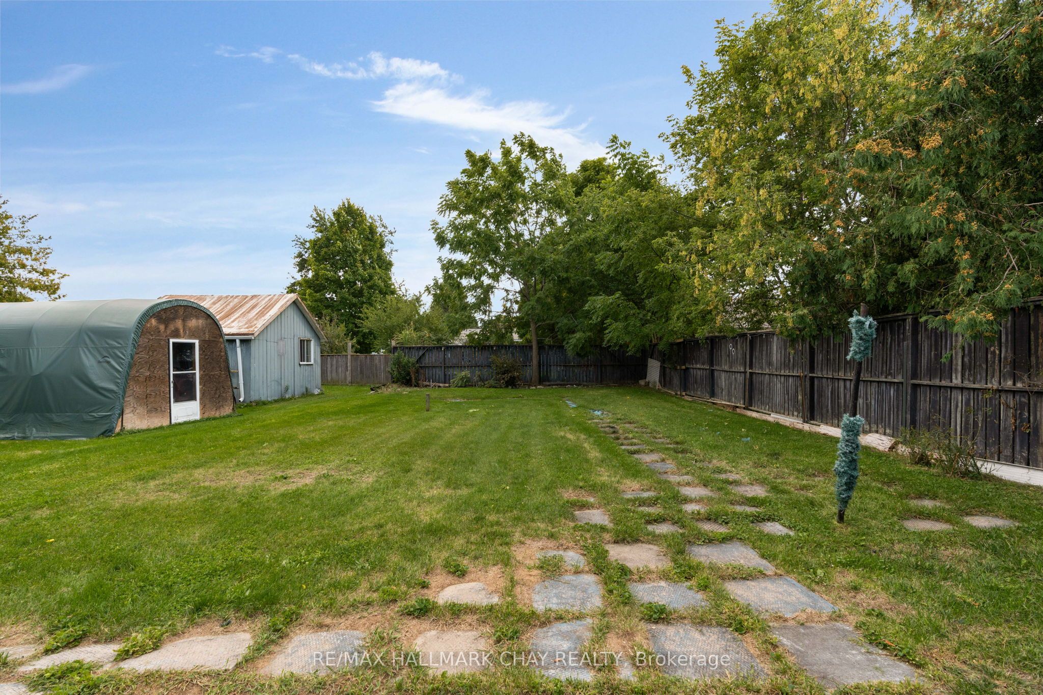 7 Caroline Street E Property Photo 22