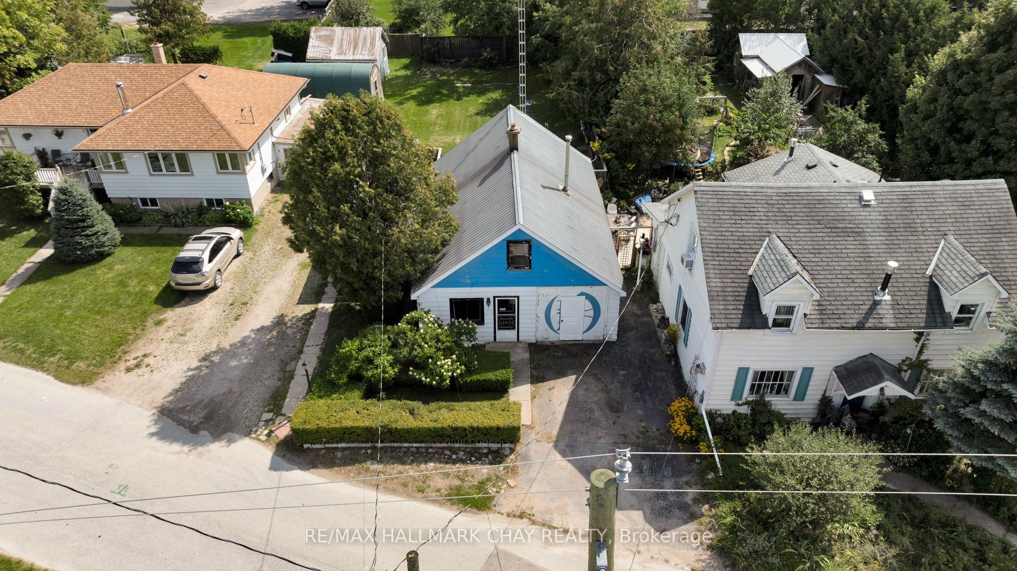 7 Caroline Street E Property Photo 25