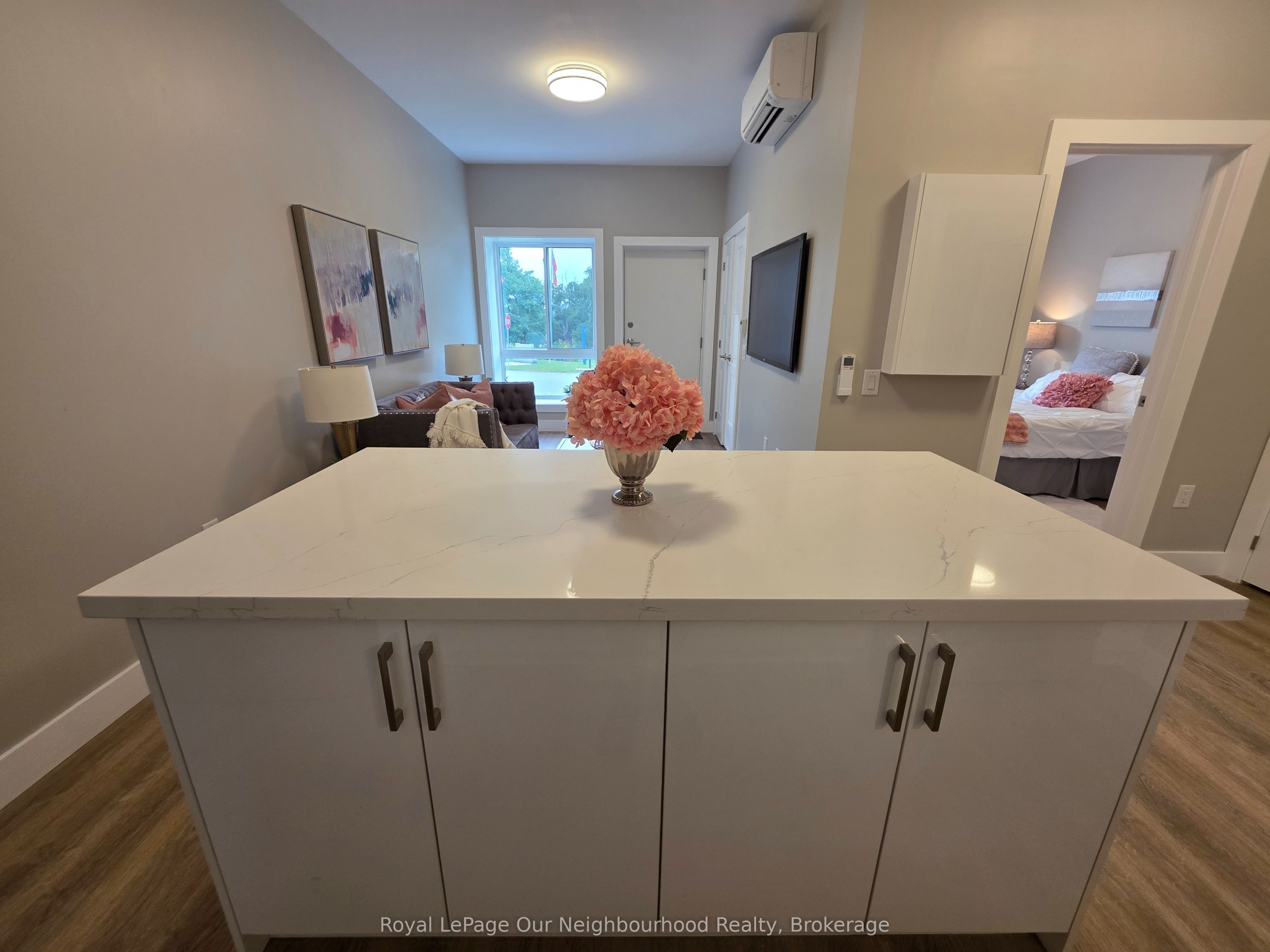 199 Pine Street 6 Property Photo 11
