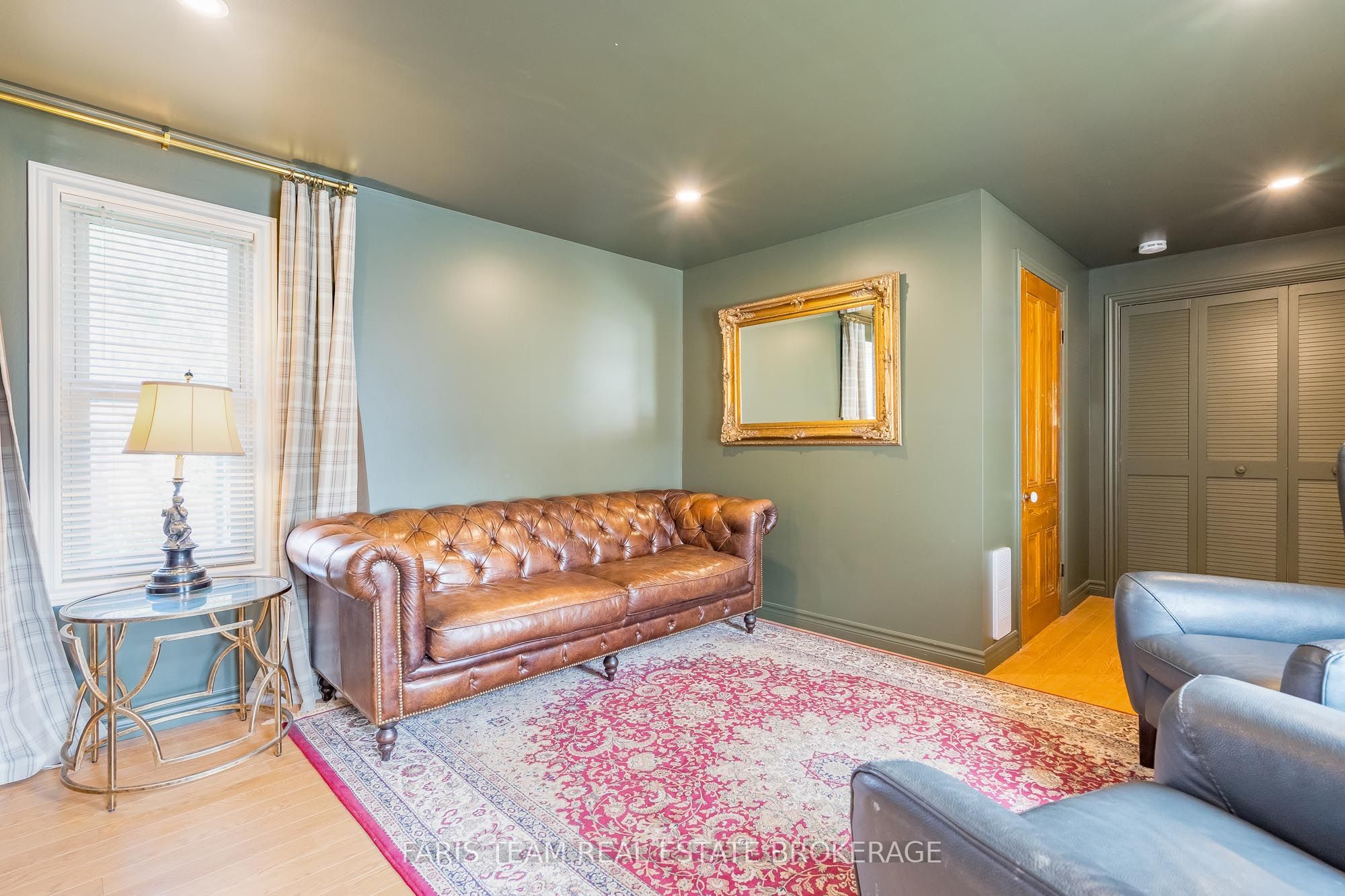 23 Yonge Street S Property Photo 13