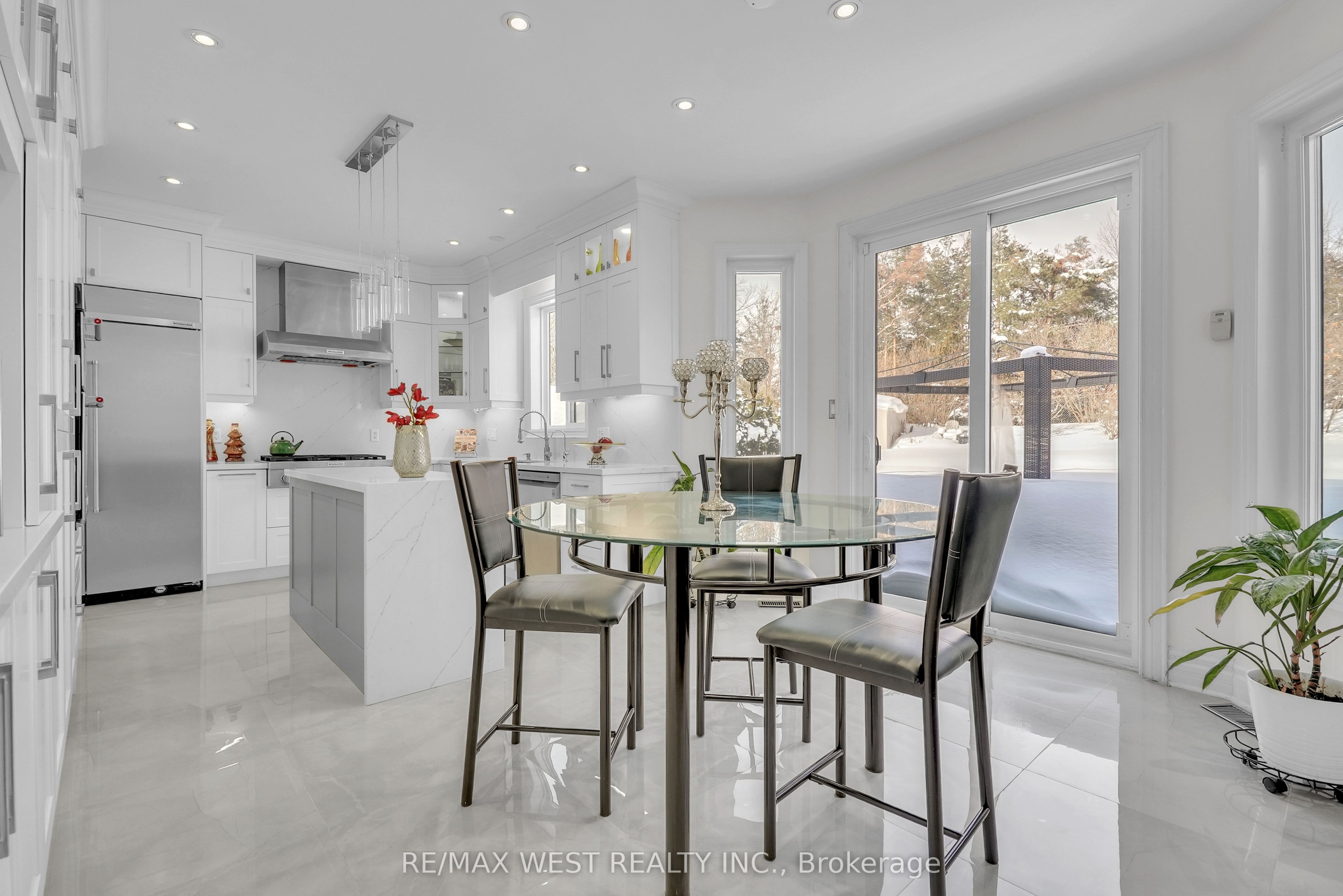 90 Birkhall Place Property Photo 6