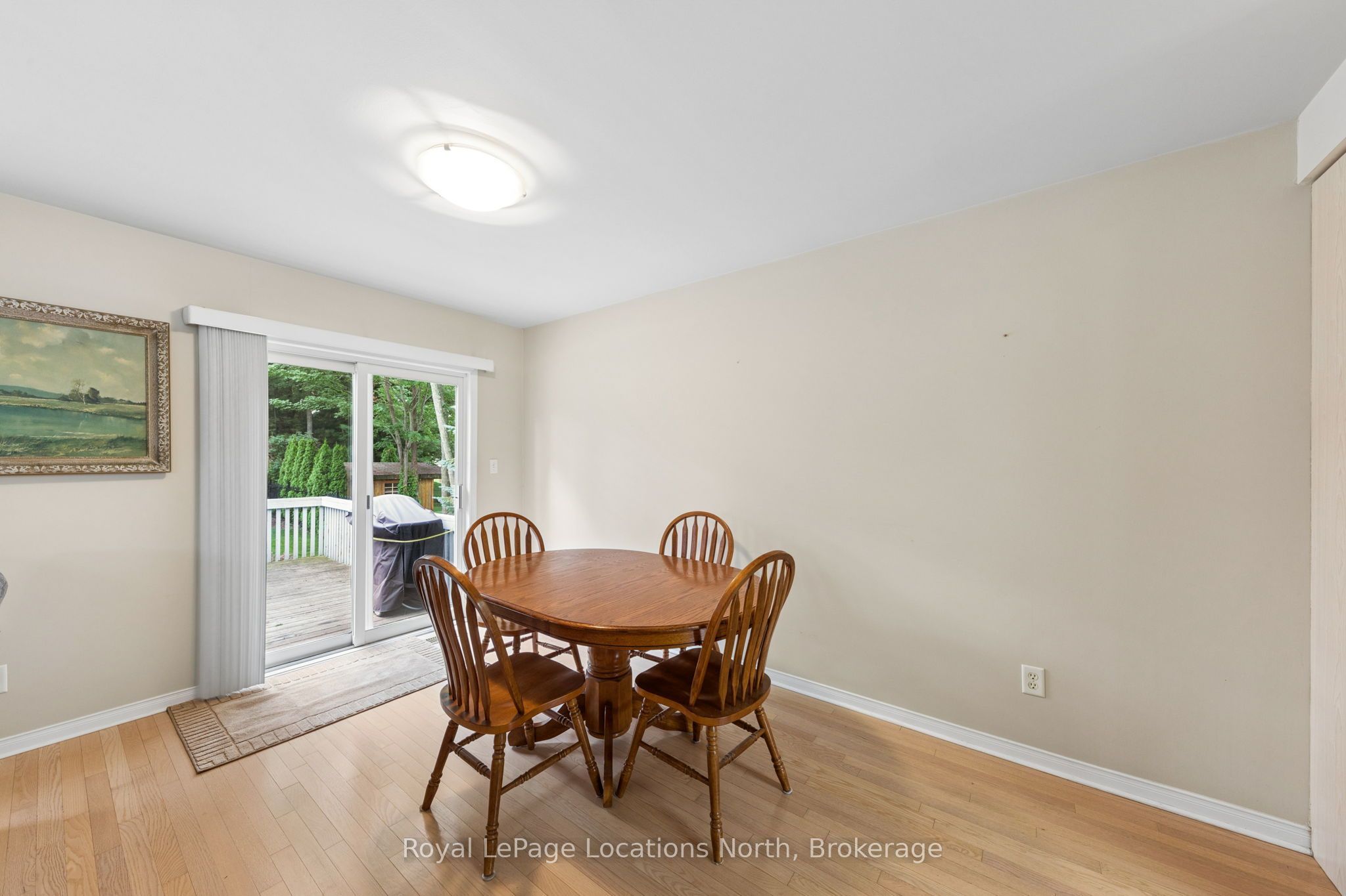 4 Trailwood Place Property Photo 14