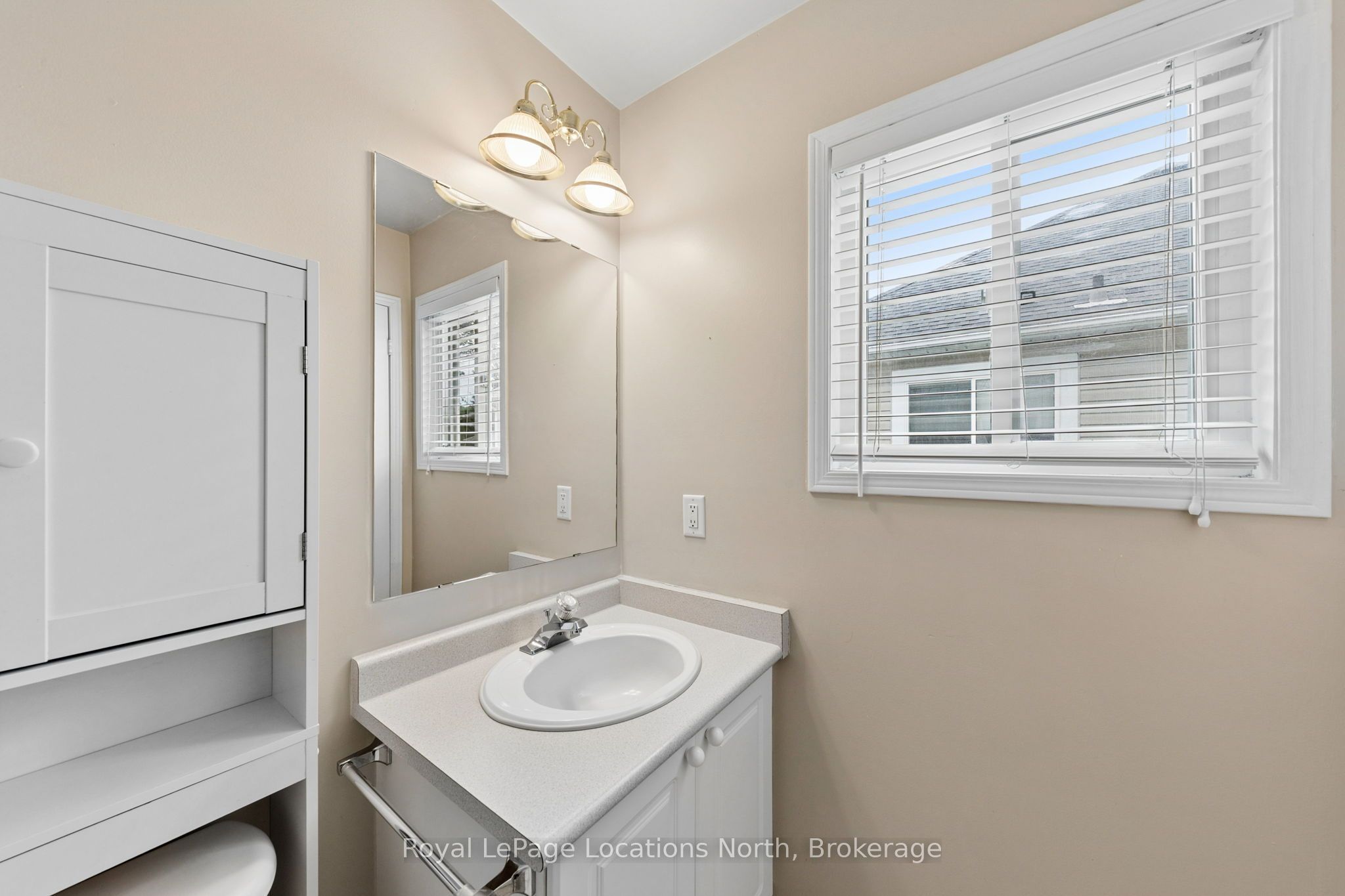4 Trailwood Place Property Photo 23