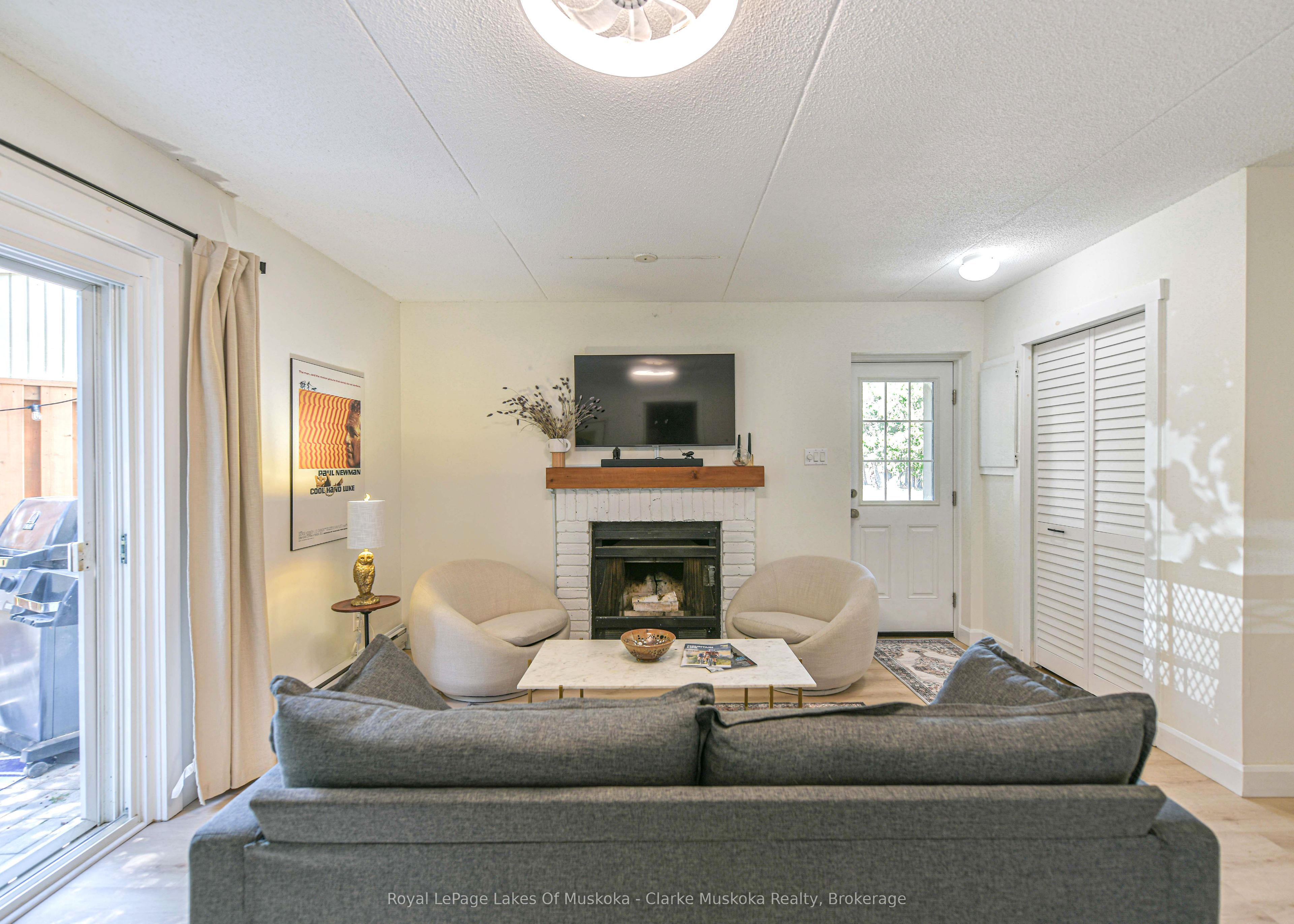 19 Dawson Drive 42 Property Photo 3
