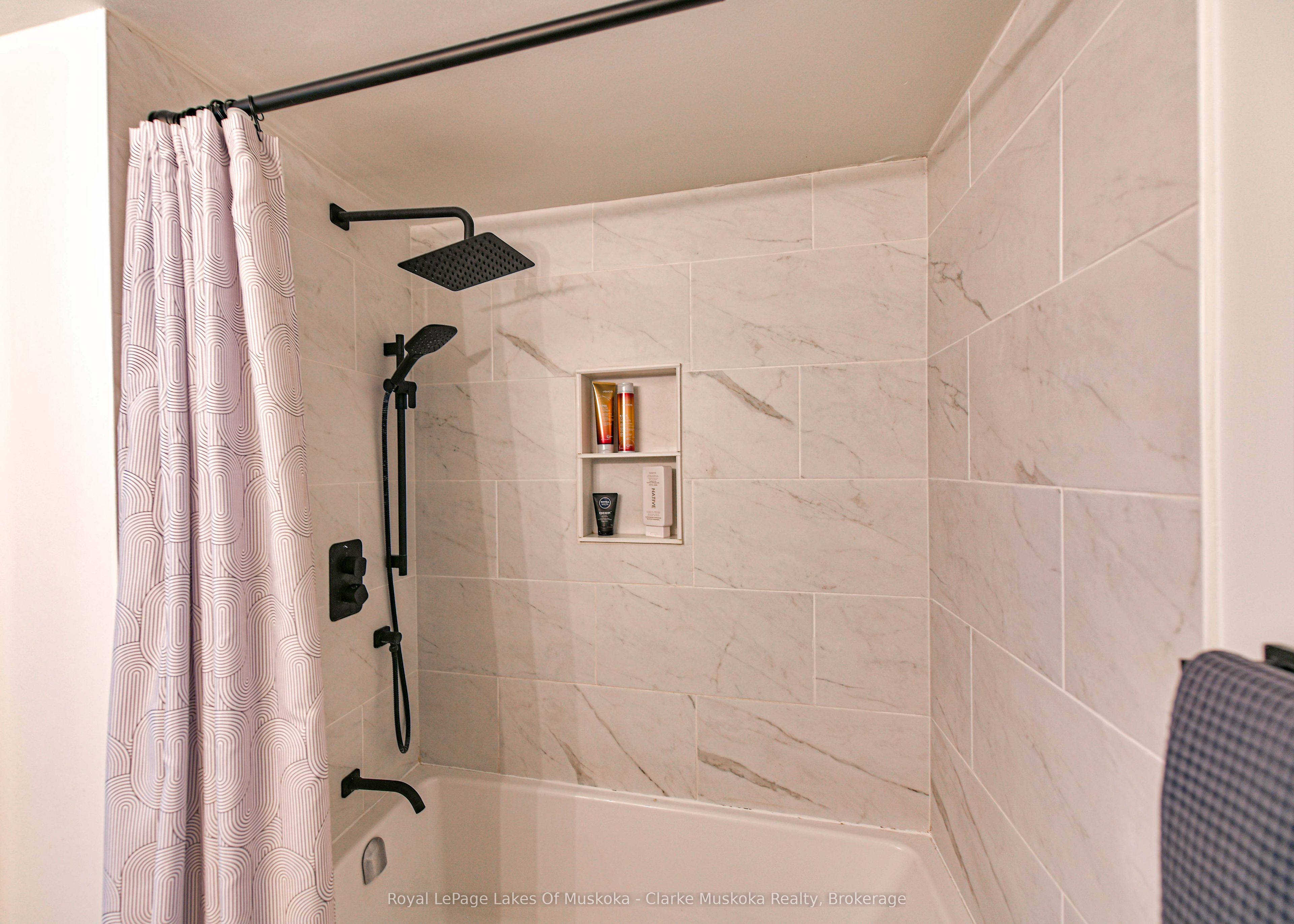 19 Dawson Drive 42 Property Photo 8