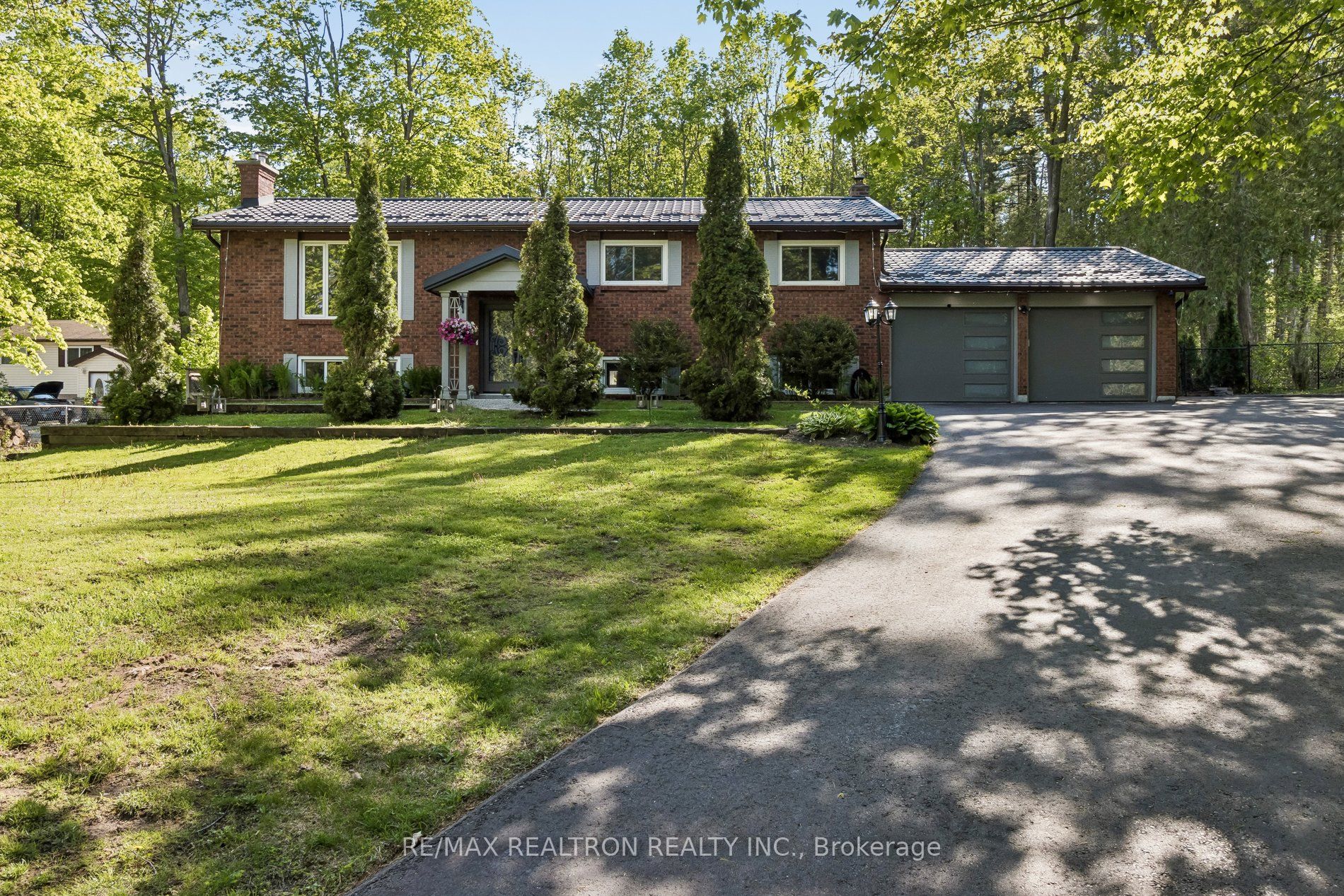 3744 Wainman Line Property Photo 1