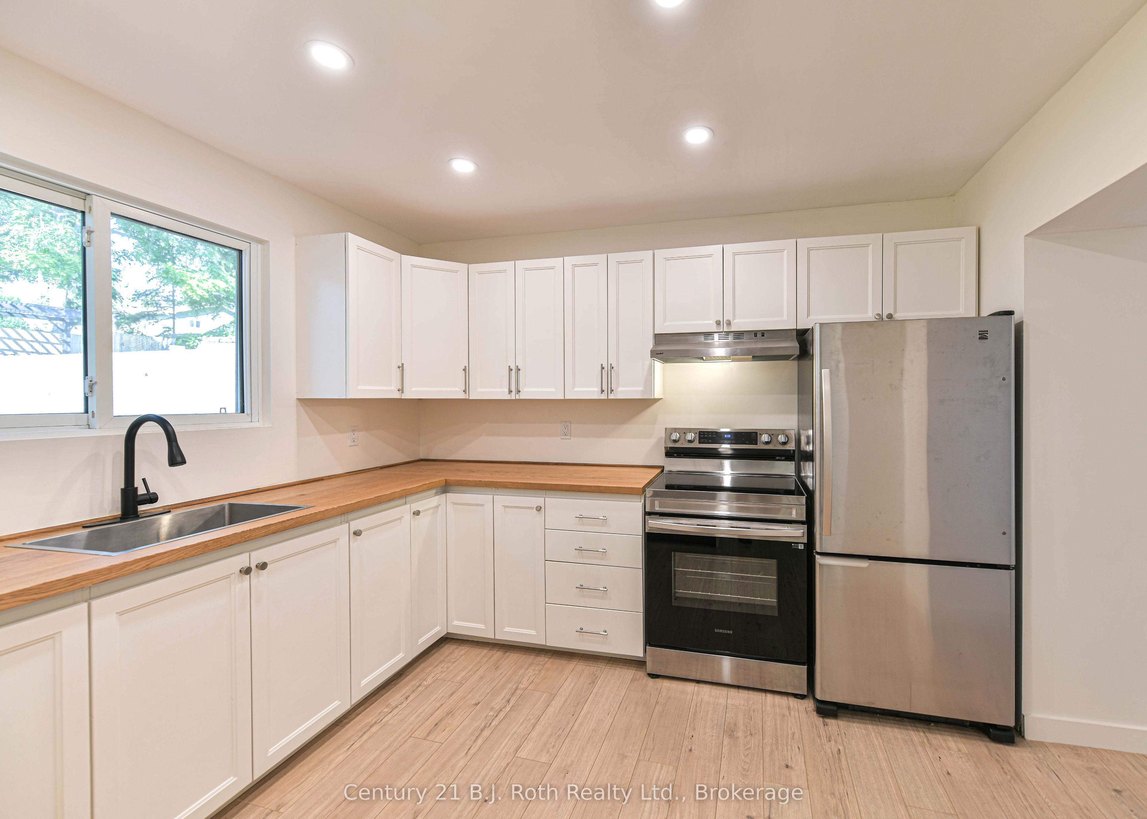 12 Clinton Street Property Photo 25