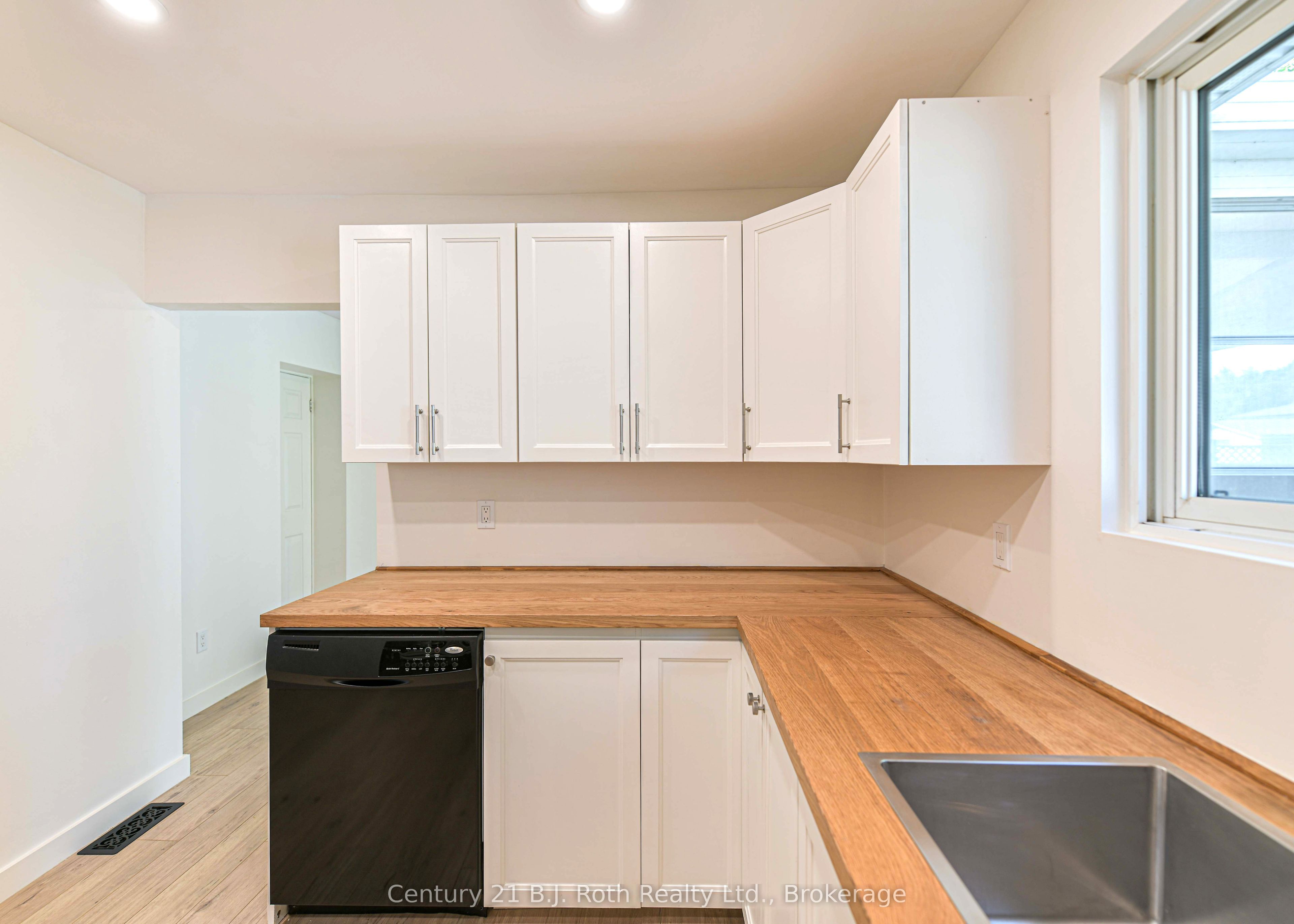 12 Clinton Street Property Photo 26