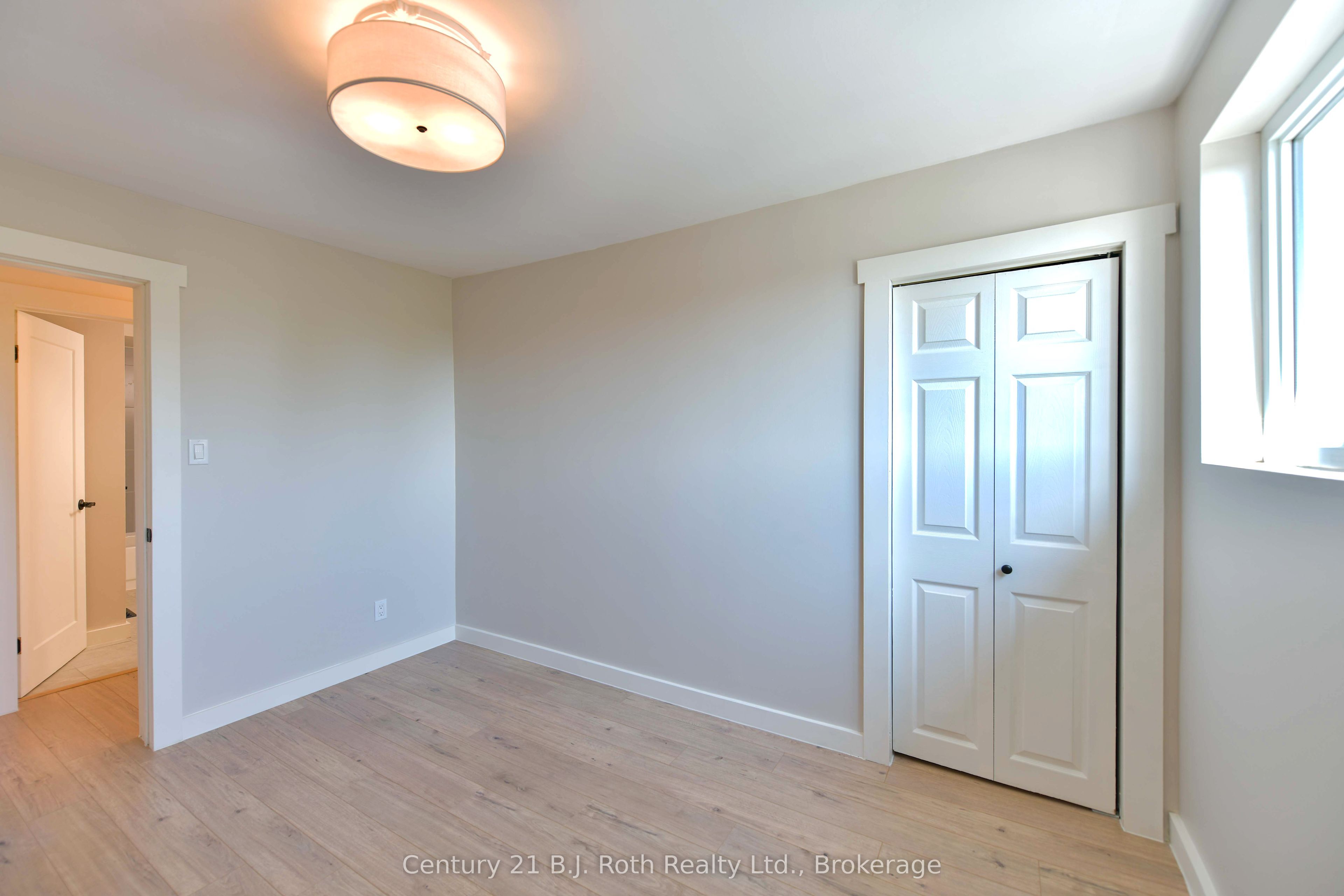 12 Clinton Street Property Photo 45