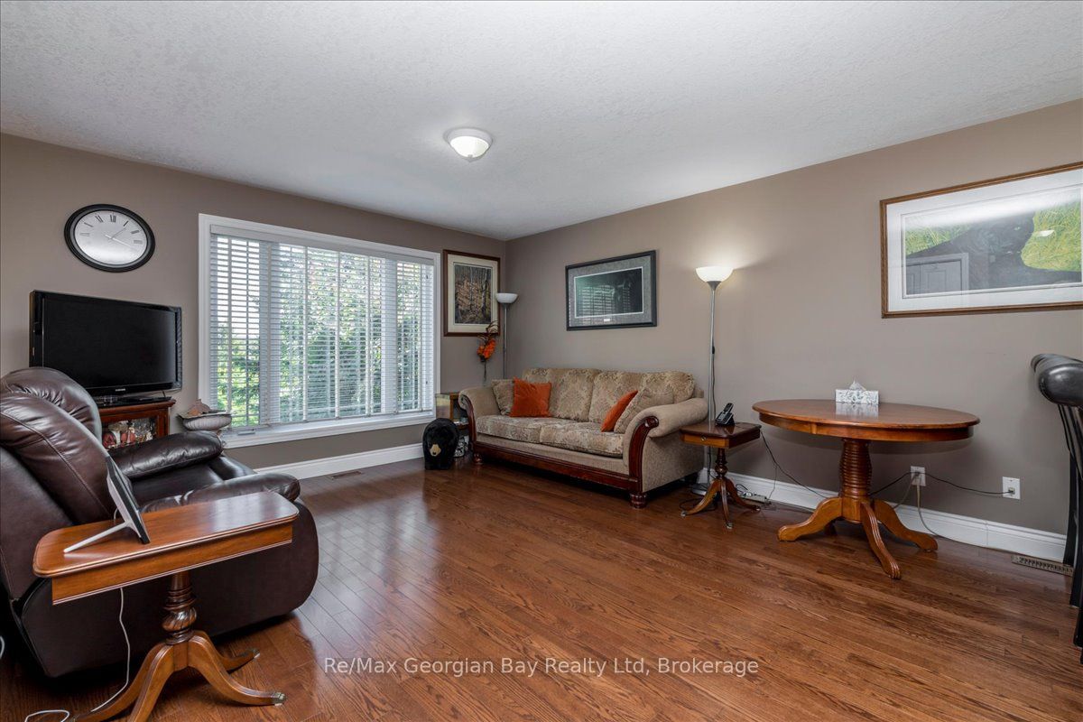 110 Maskinonge Road Property Photo 5