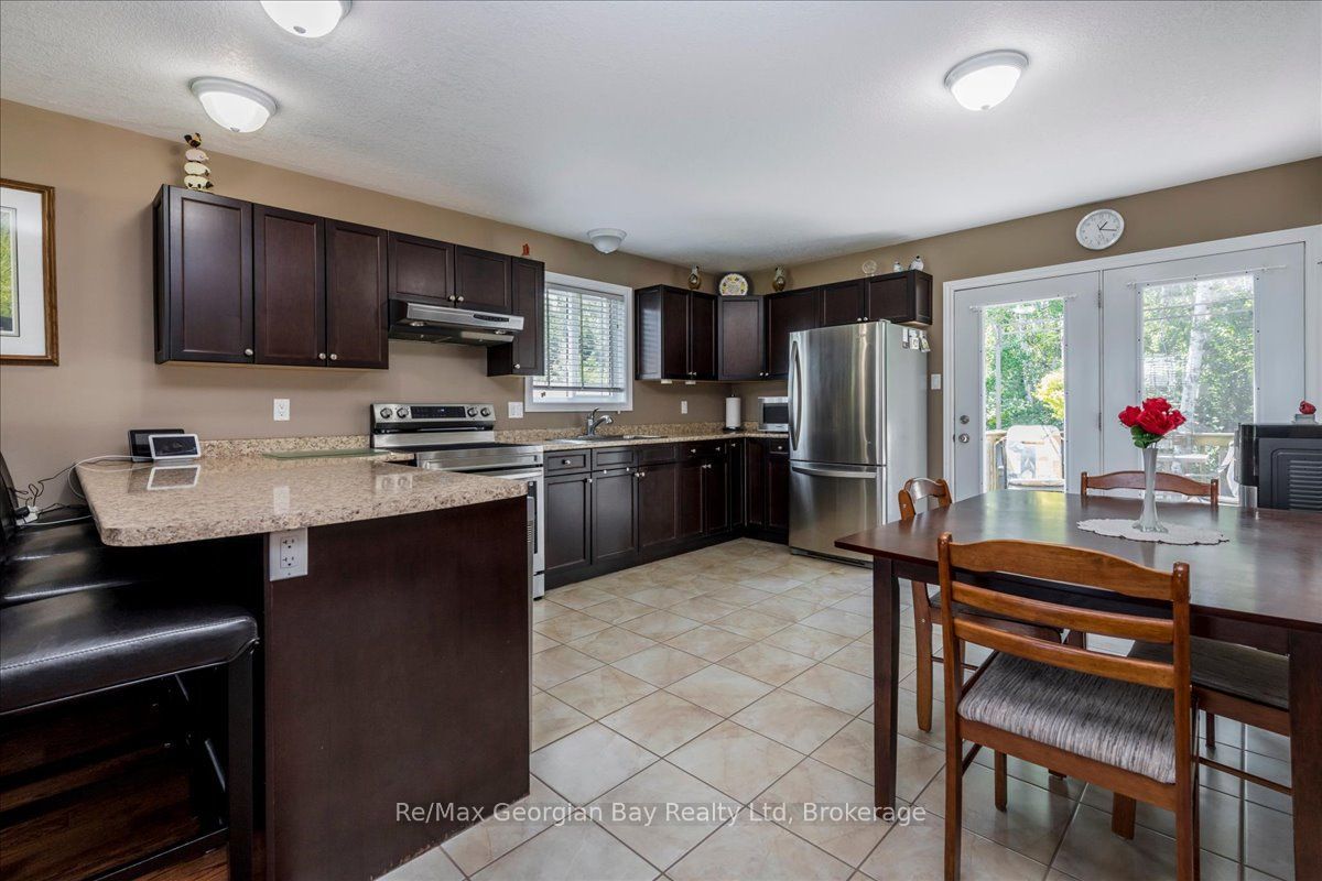 110 Maskinonge Road Property Photo 6