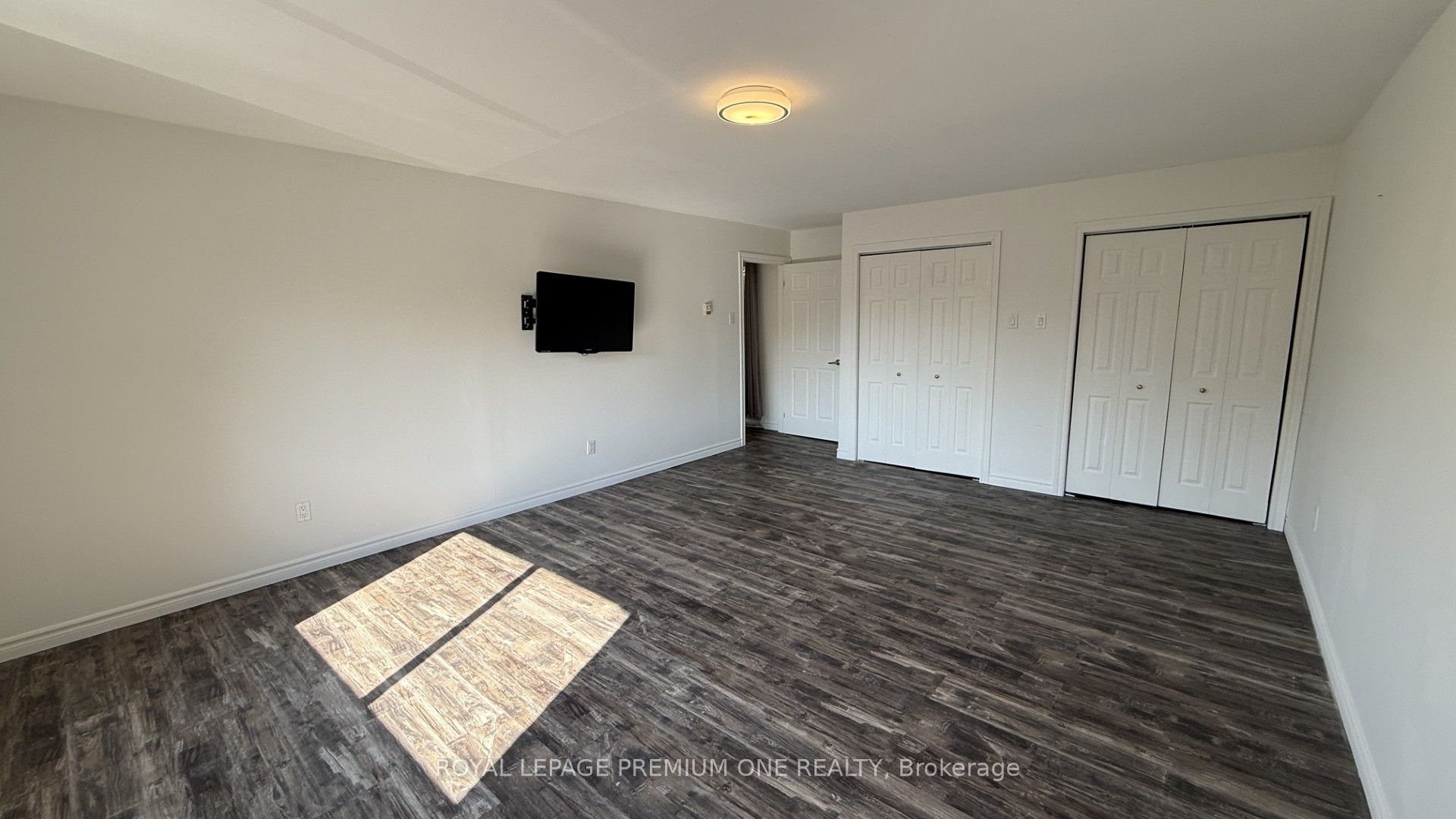 512 Mosley Street Unit A Property Photo 10