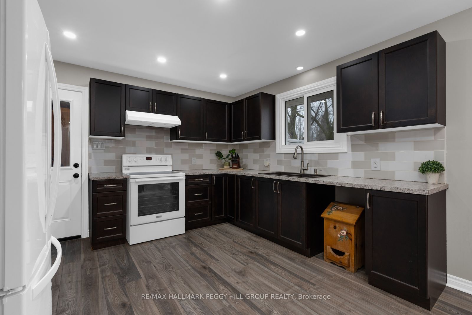 201 Dodson Road Property Photo 2