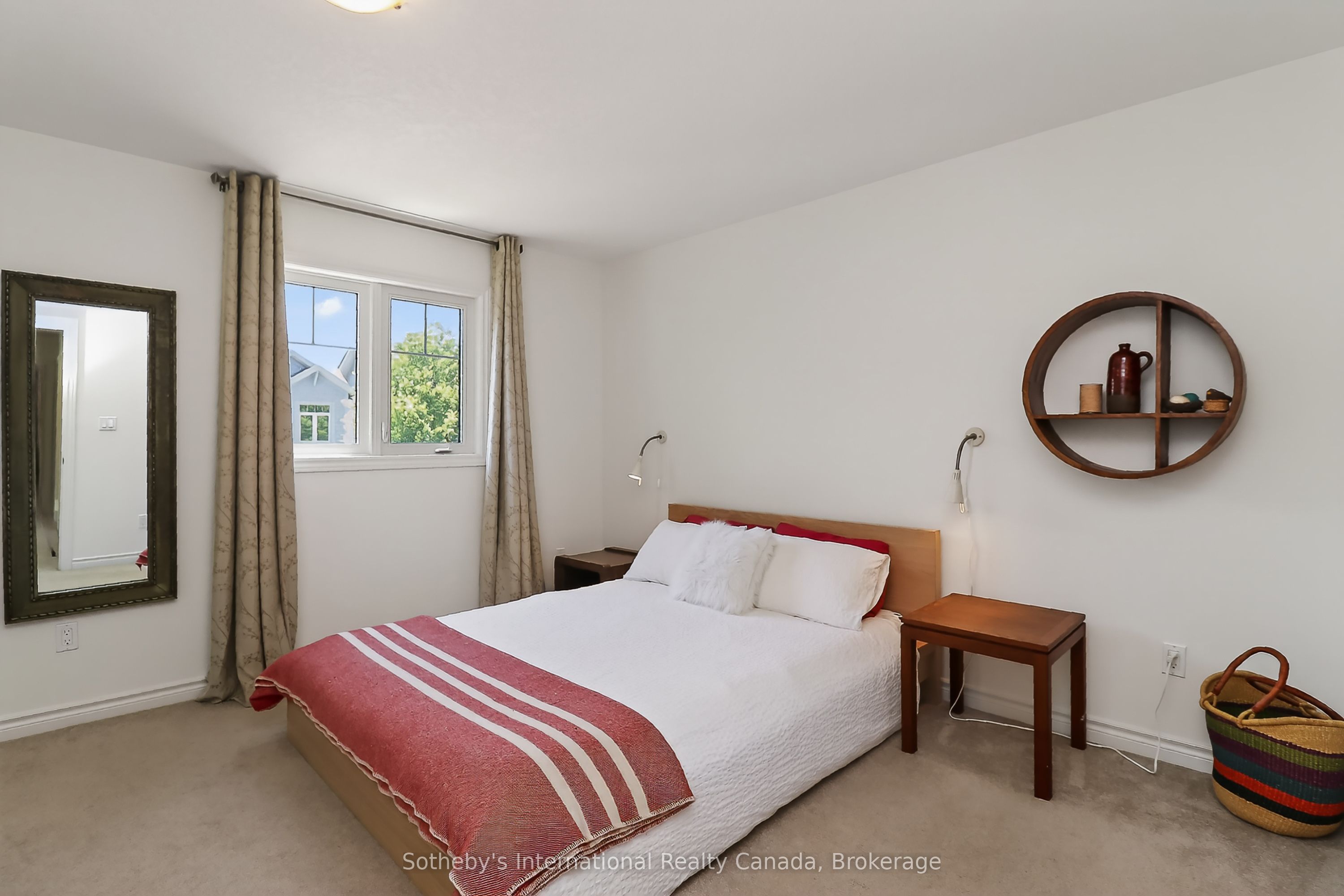 49 Silver Glen Boulevard Property Photo 18
