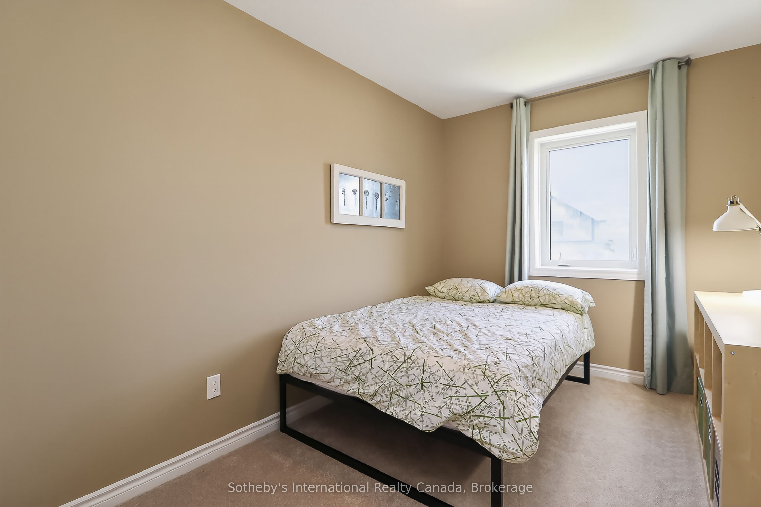 49 Silver Glen Boulevard Property Photo 23