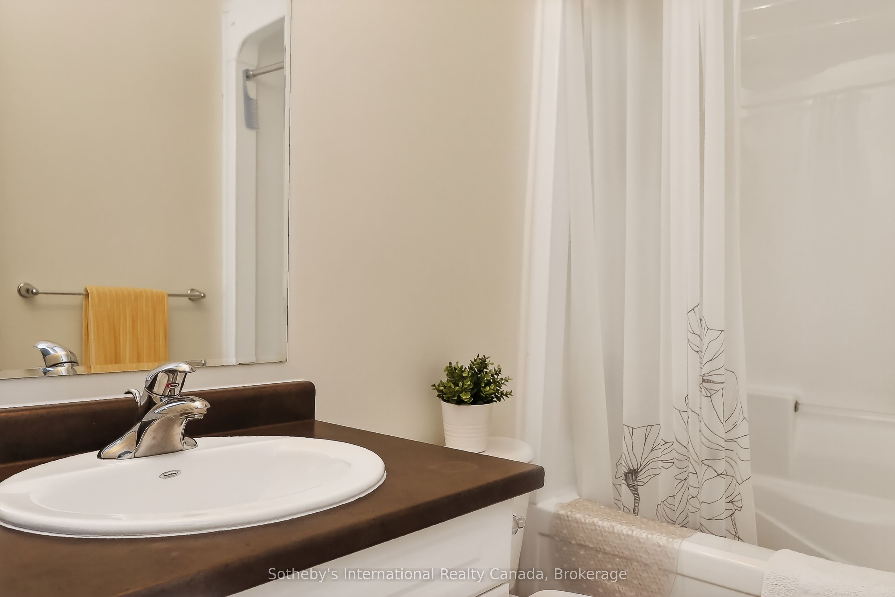 49 Silver Glen Boulevard Property Photo 24