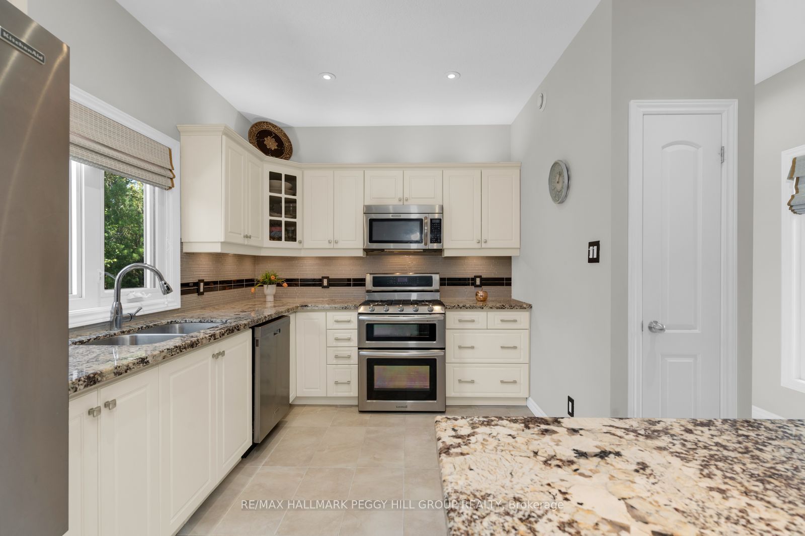 22 Bachly Avenue Property Photo 6