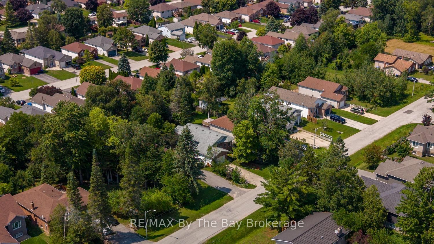 144 Smallman Drive Property Photo 2