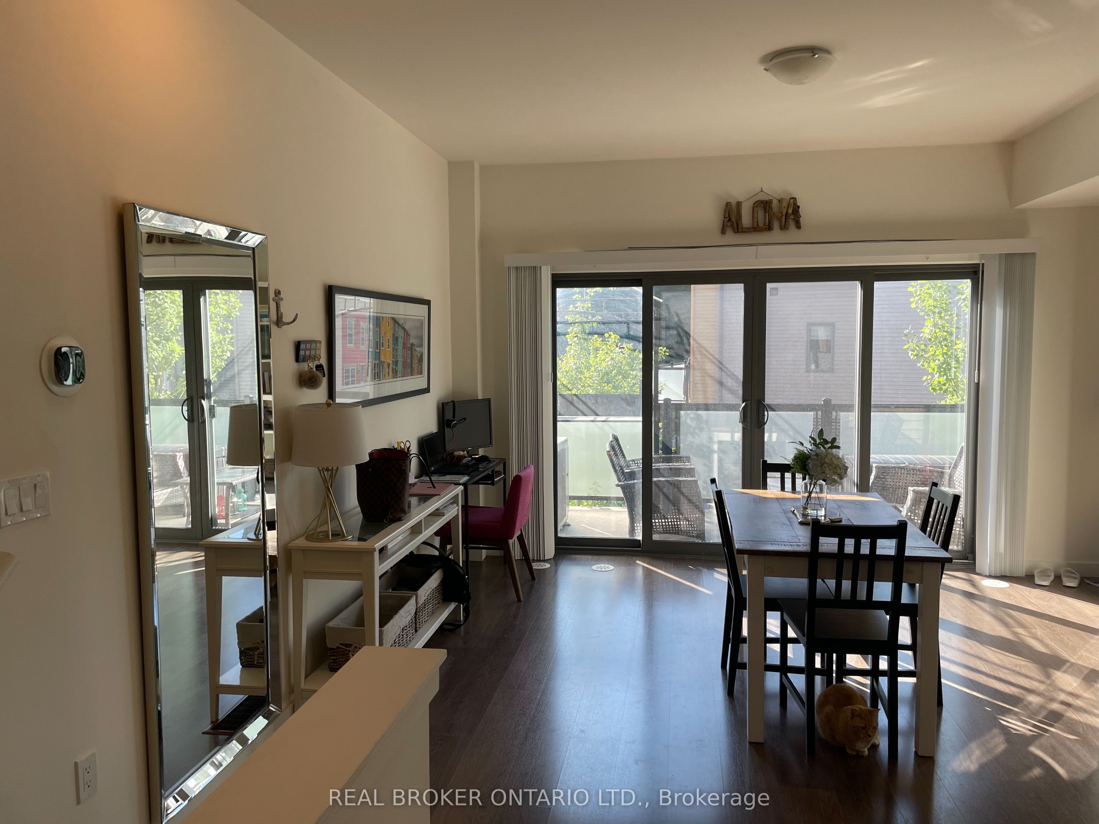 369 Essa Road 8 Property Photo 15