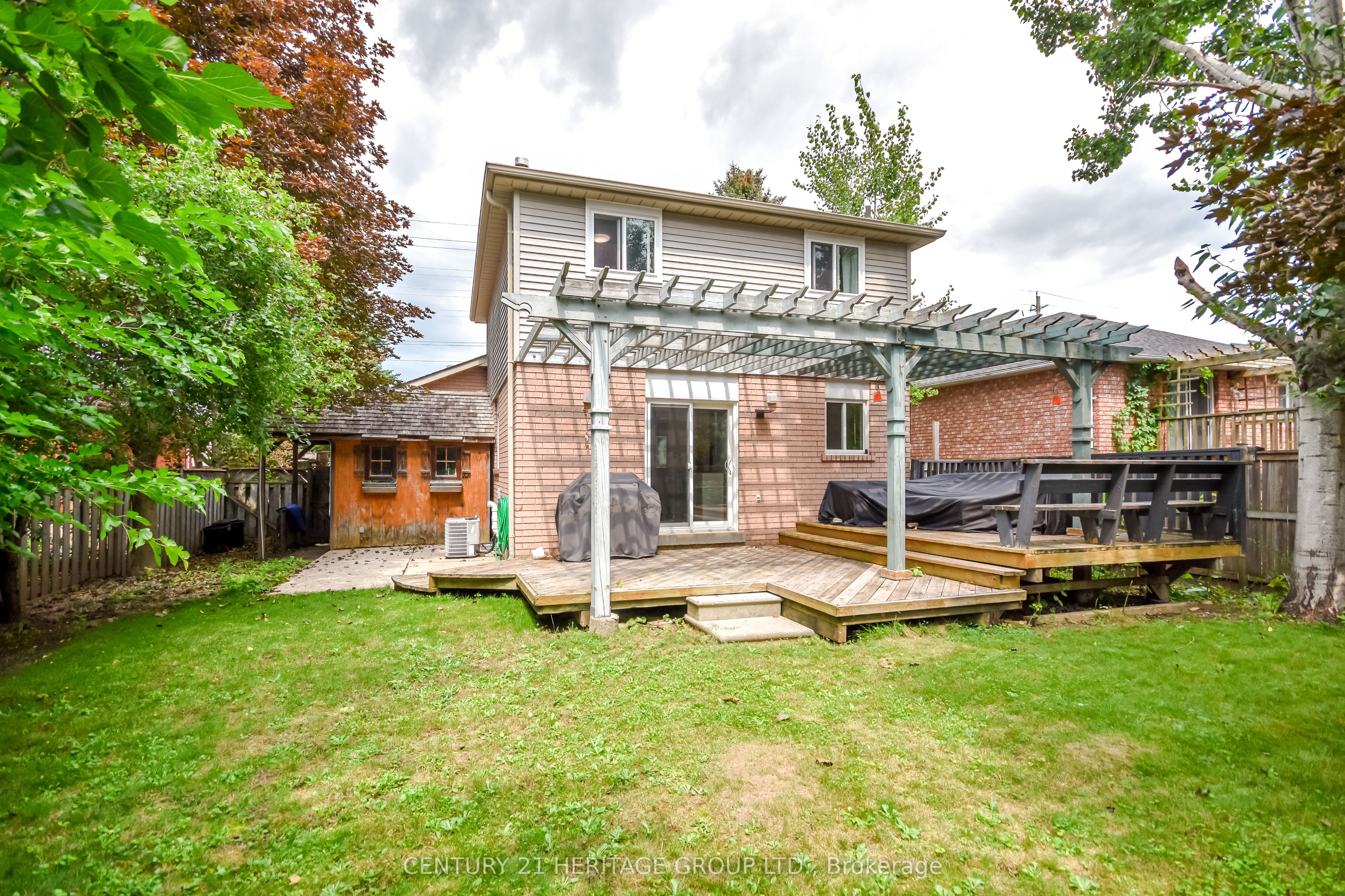 416 Sunnidale Road Property Photo 23