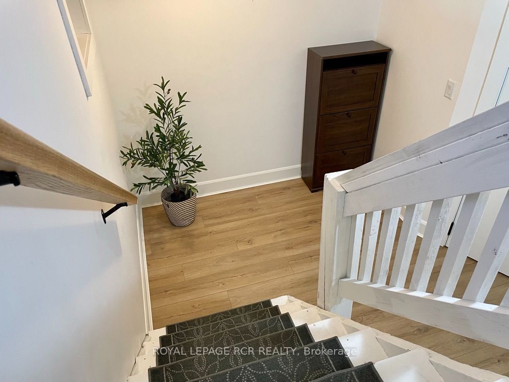 18 Watts Crescent Property Photo 2