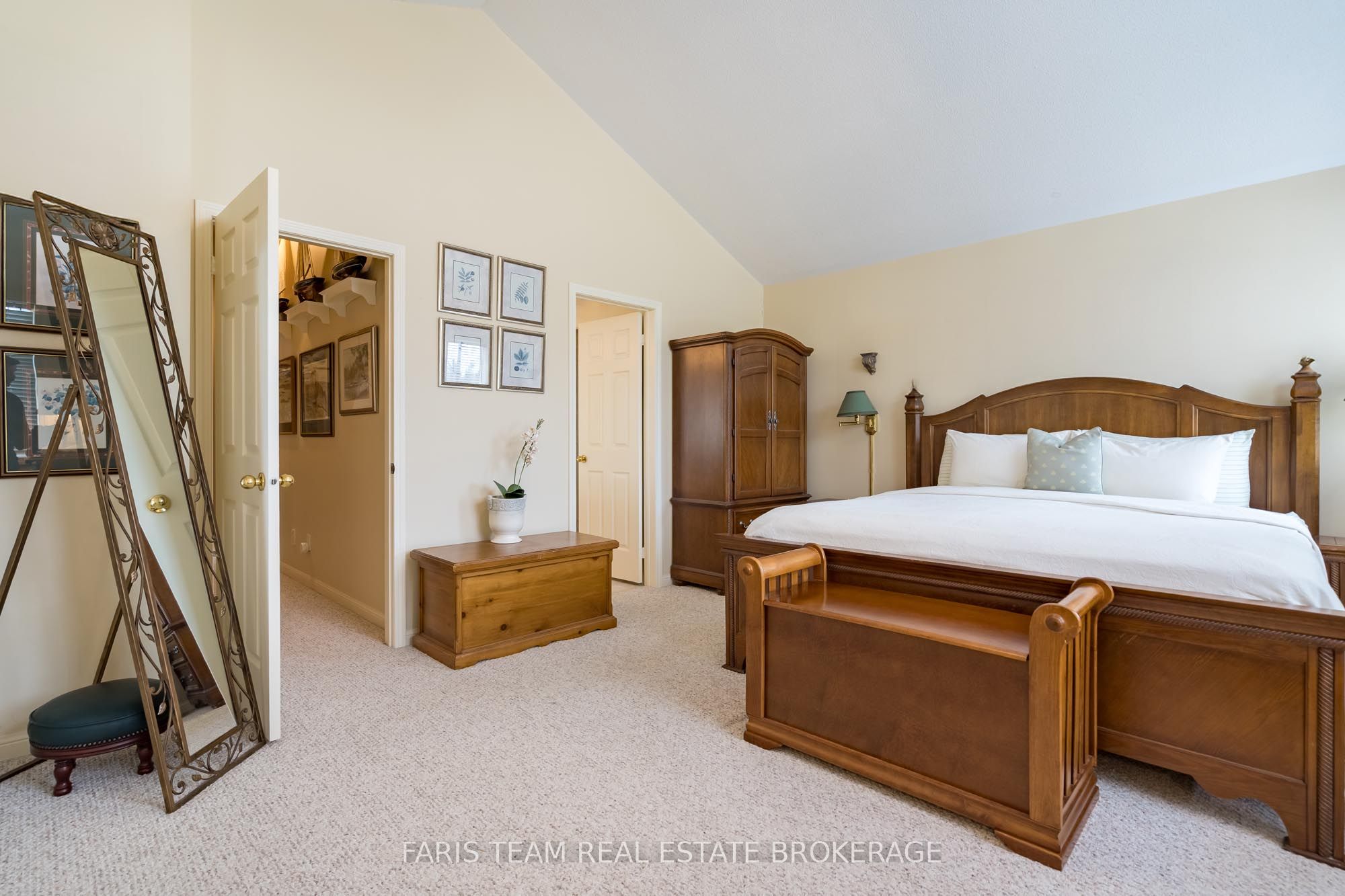 68 Trott Boulevard Property Photo 17