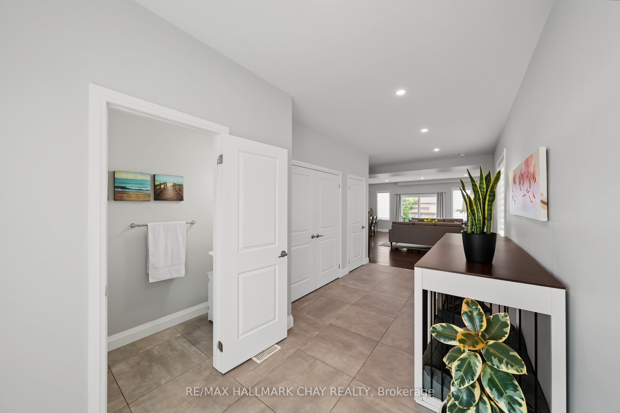 36 Lowry Court Property Photo 5