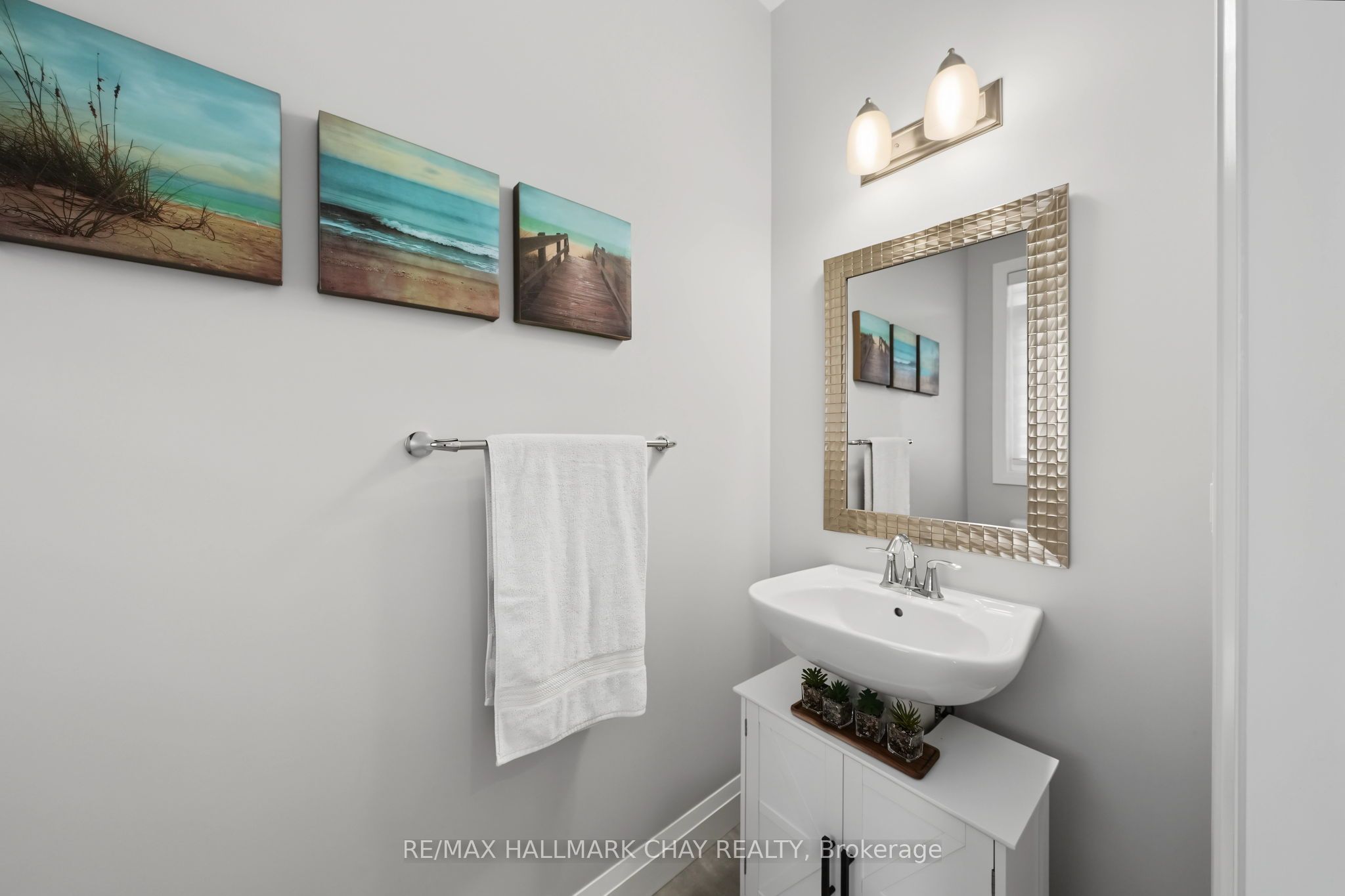 36 Lowry Court Property Photo 6