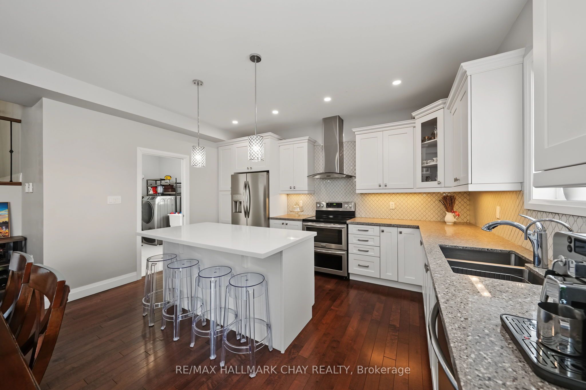 36 Lowry Court Property Photo 12