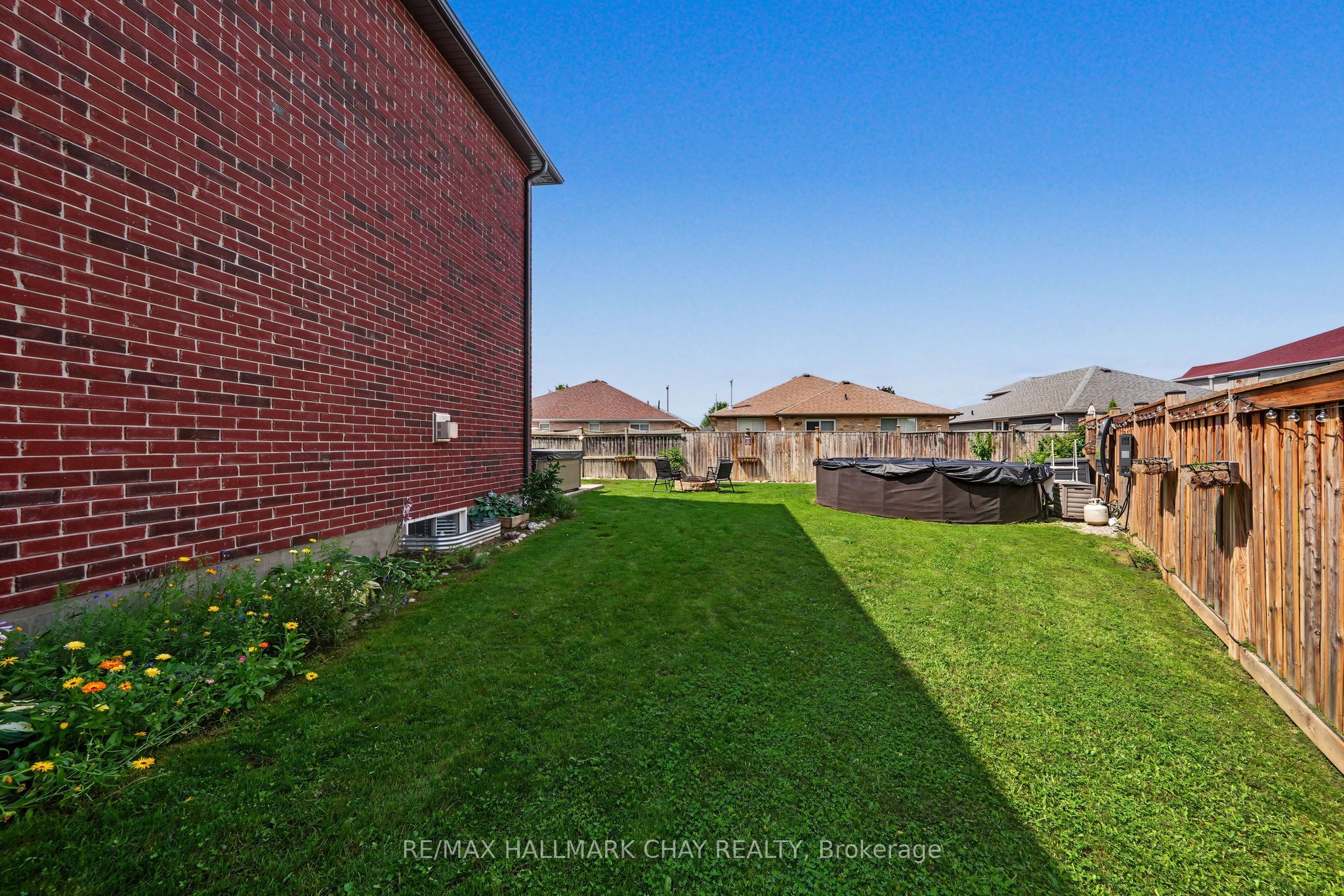 36 Lowry Court Property Photo 31
