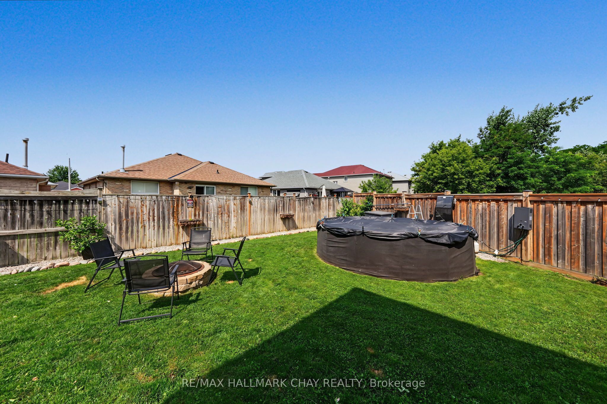36 Lowry Court Property Photo 32