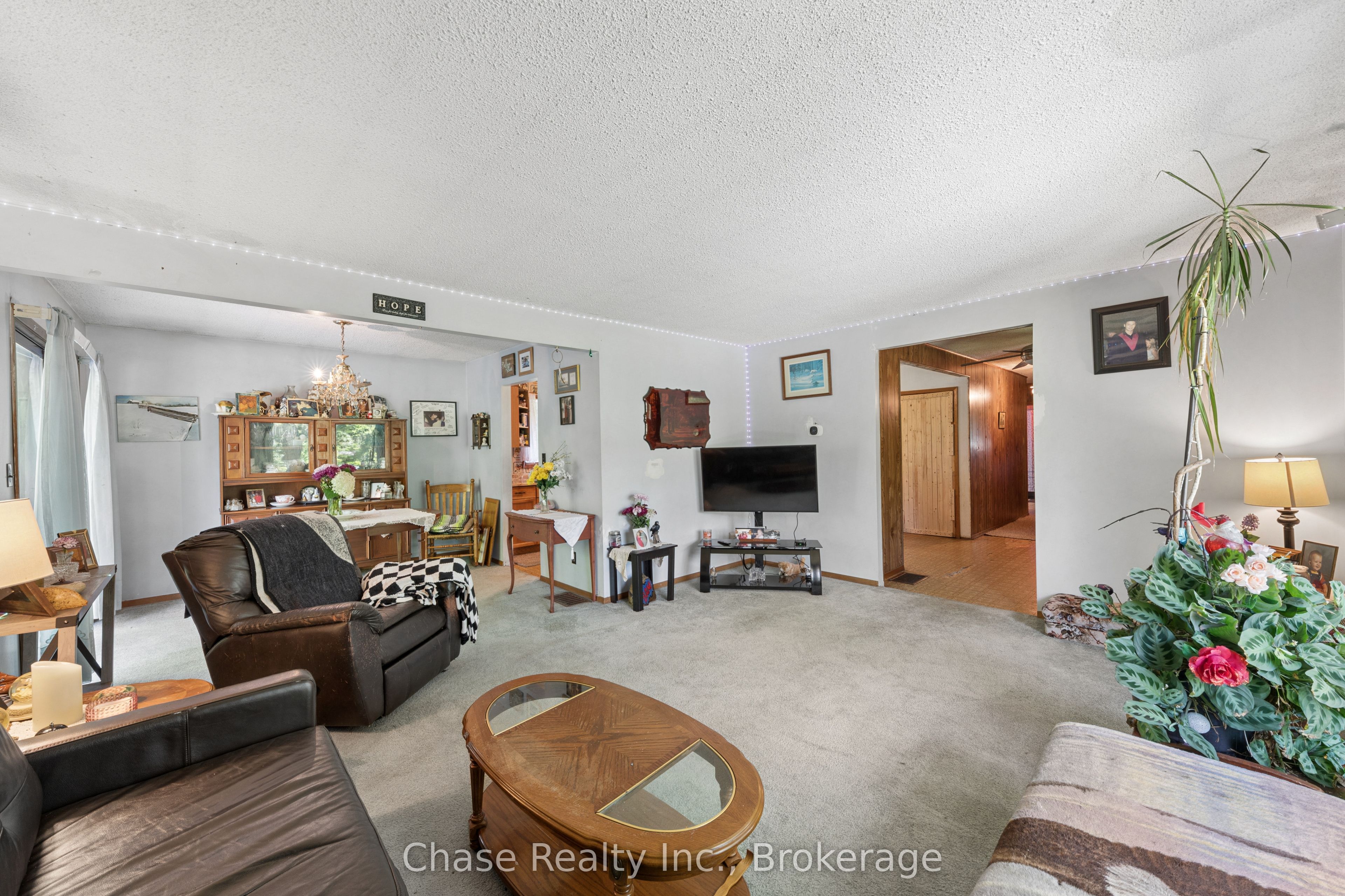 655 Tiny Beaches Road N Property Photo 10